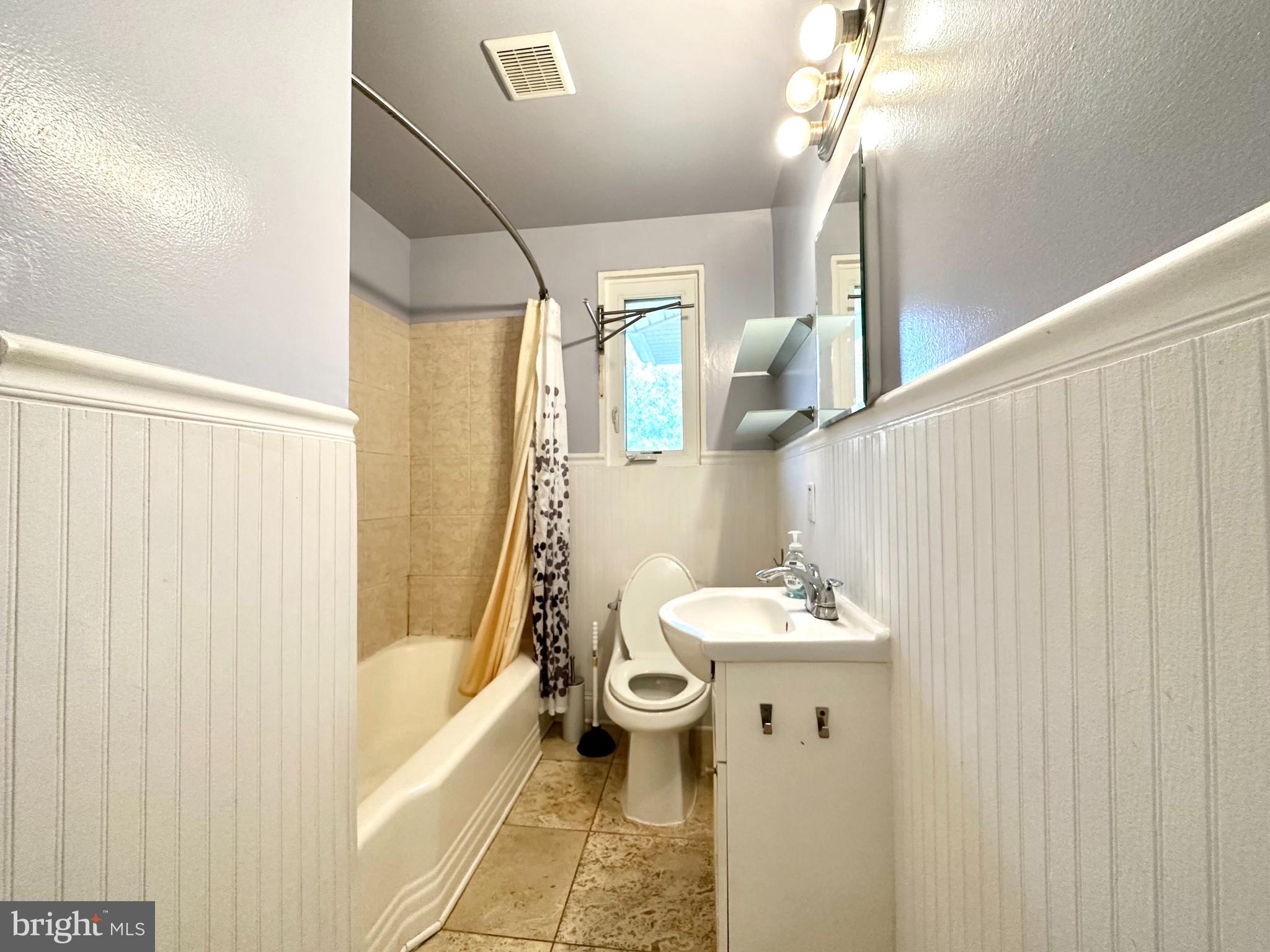 ROCKLAND - Residential Lease