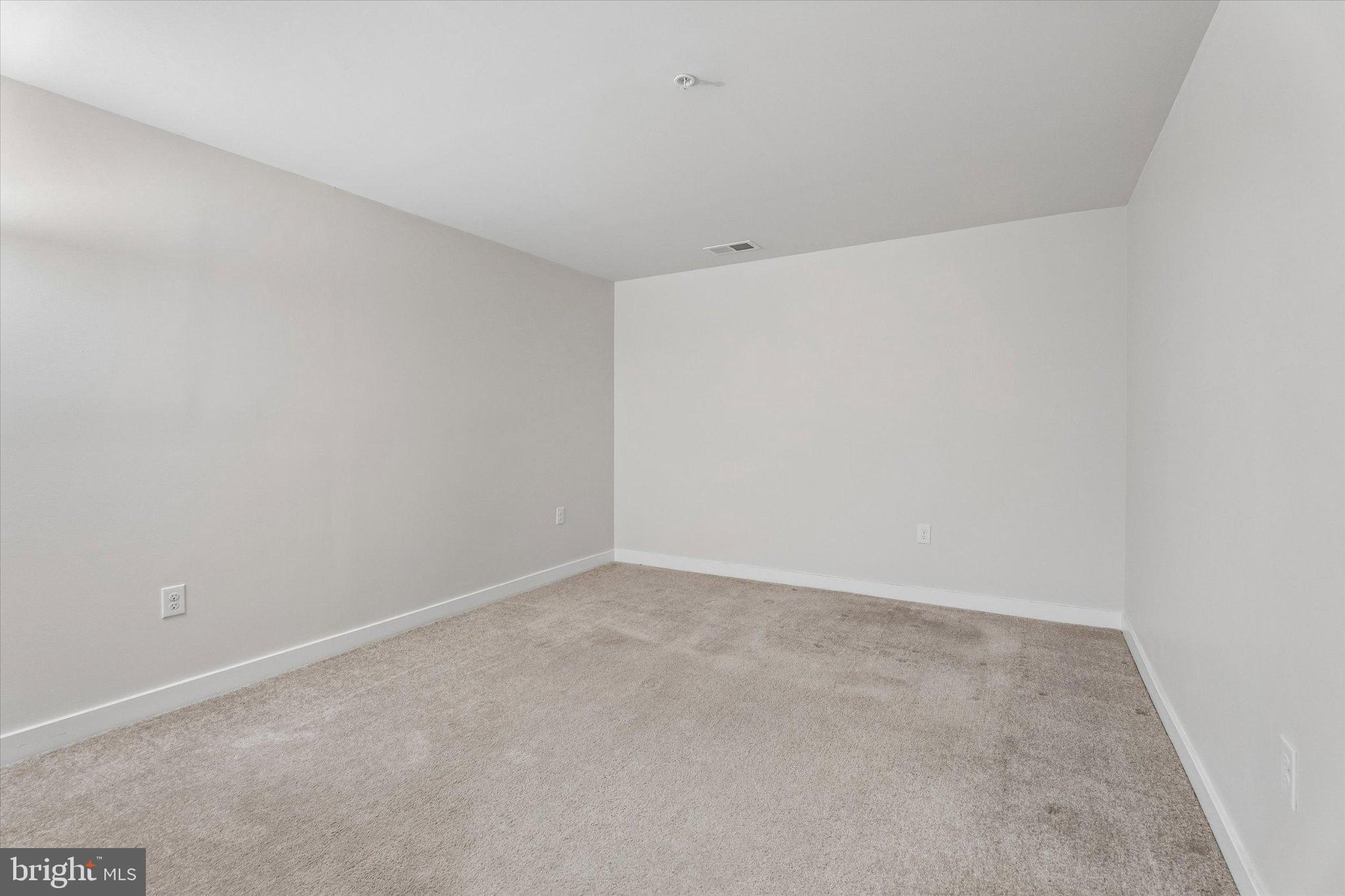 OVERLOOK AT CREEKSIDE - Residential