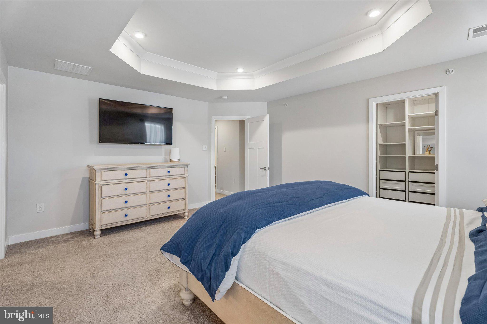 OVERLOOK AT CREEKSIDE - Residential