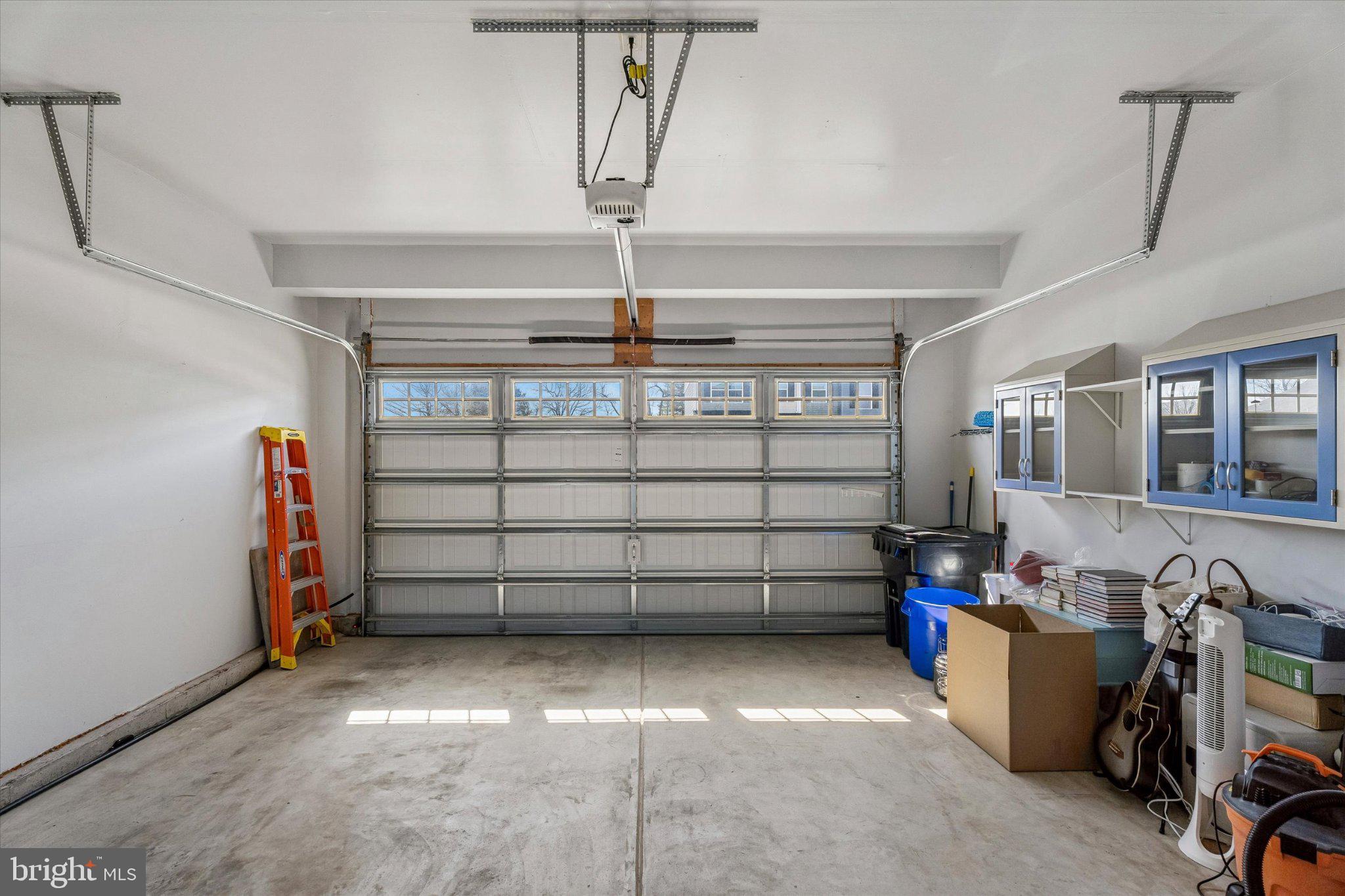 OVERLOOK AT CREEKSIDE - Residential