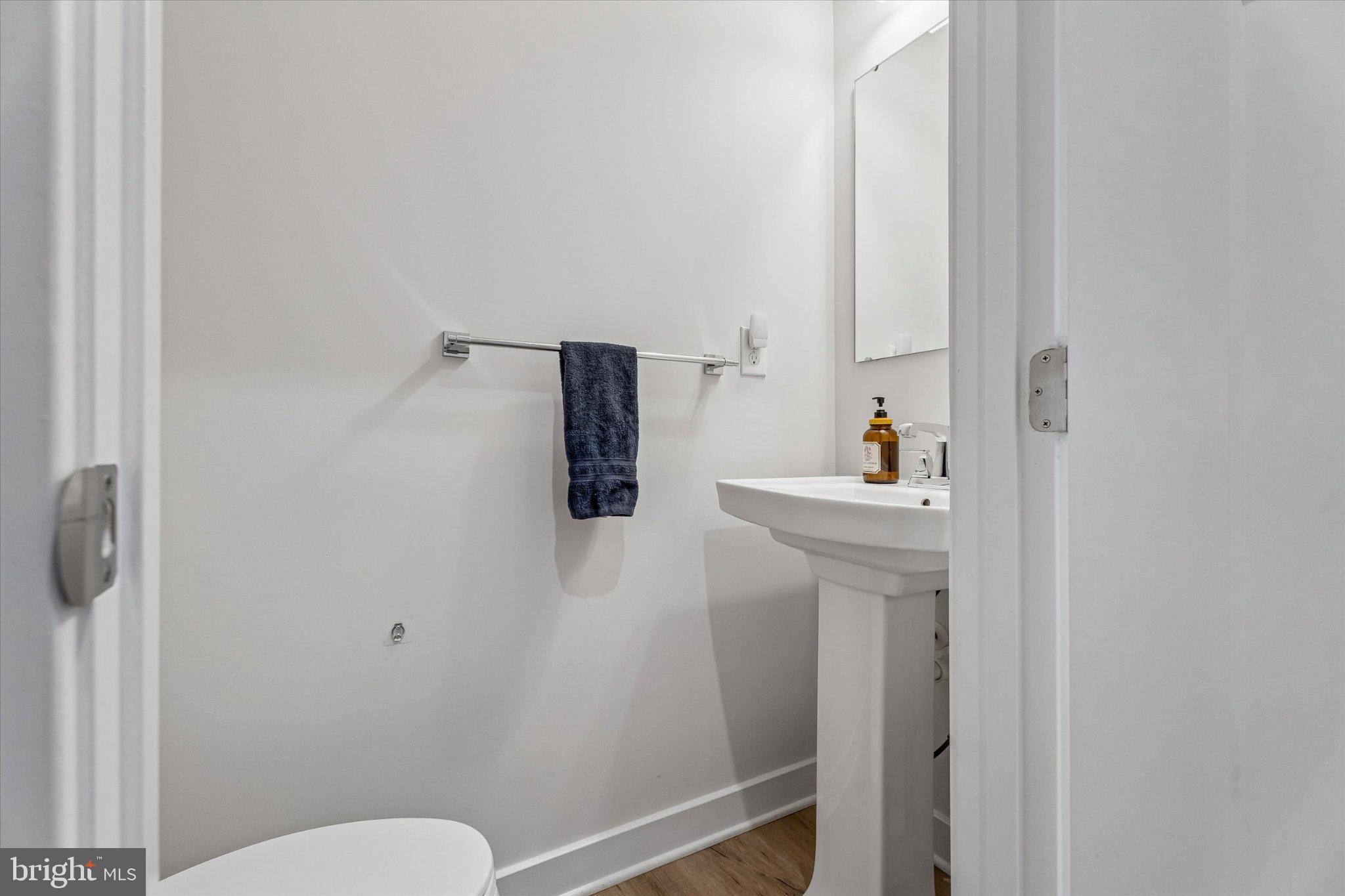 OVERLOOK AT CREEKSIDE - Residential