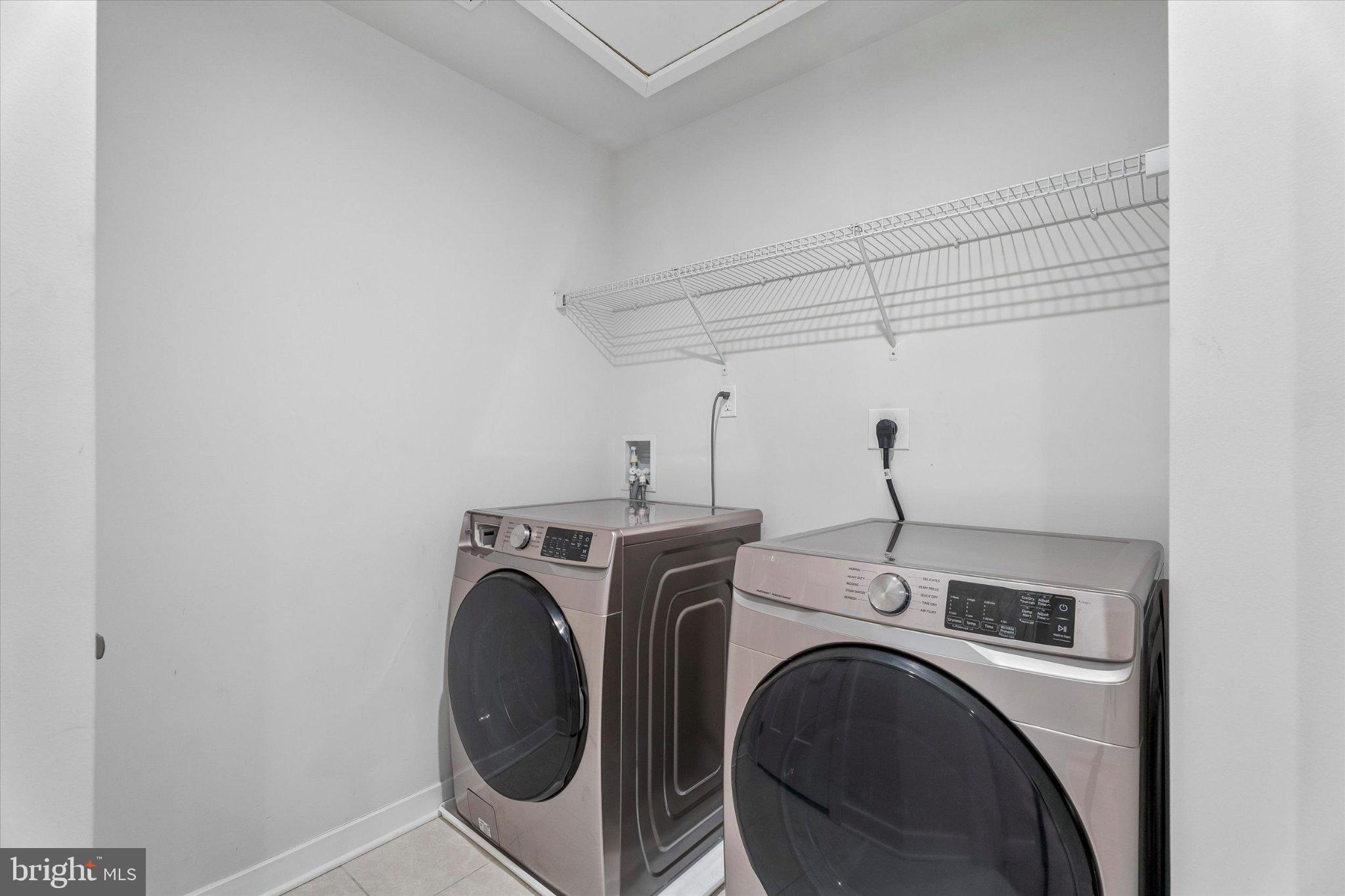 OVERLOOK AT CREEKSIDE - Residential