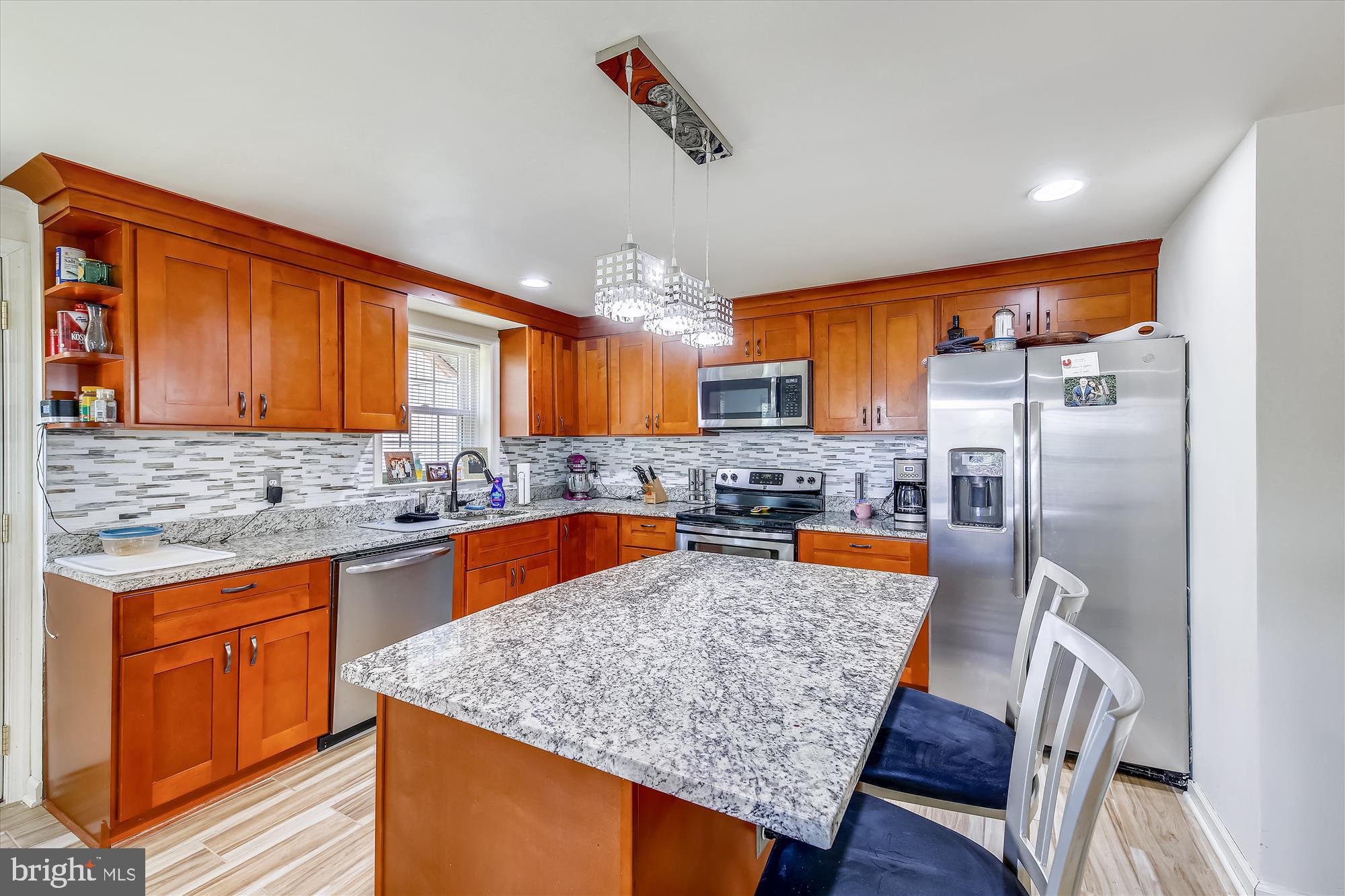 FALLSREACH - Residential Lease