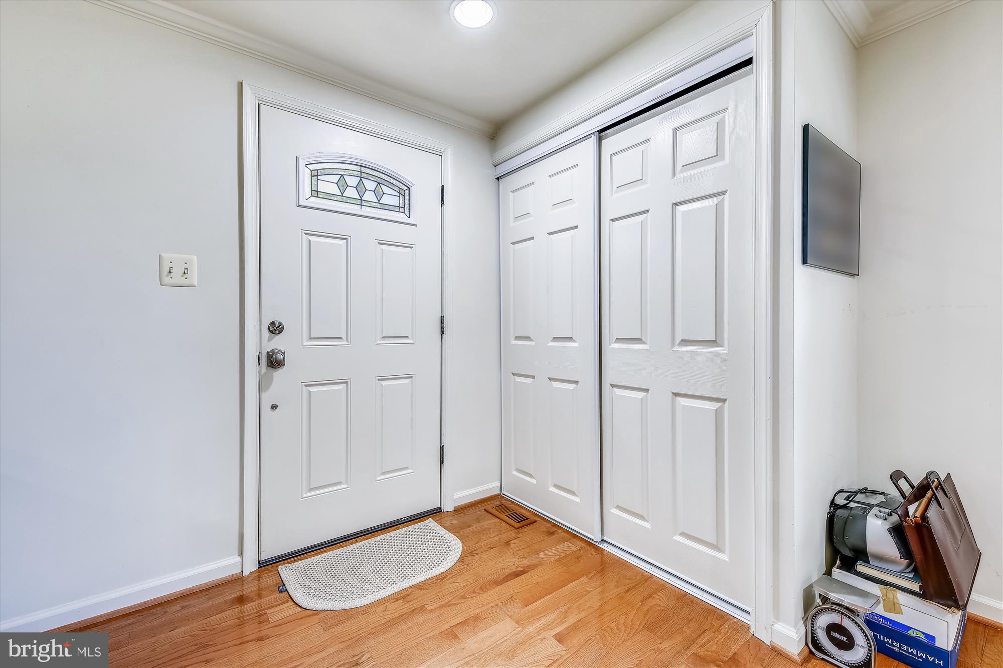 FALLSREACH - Residential Lease