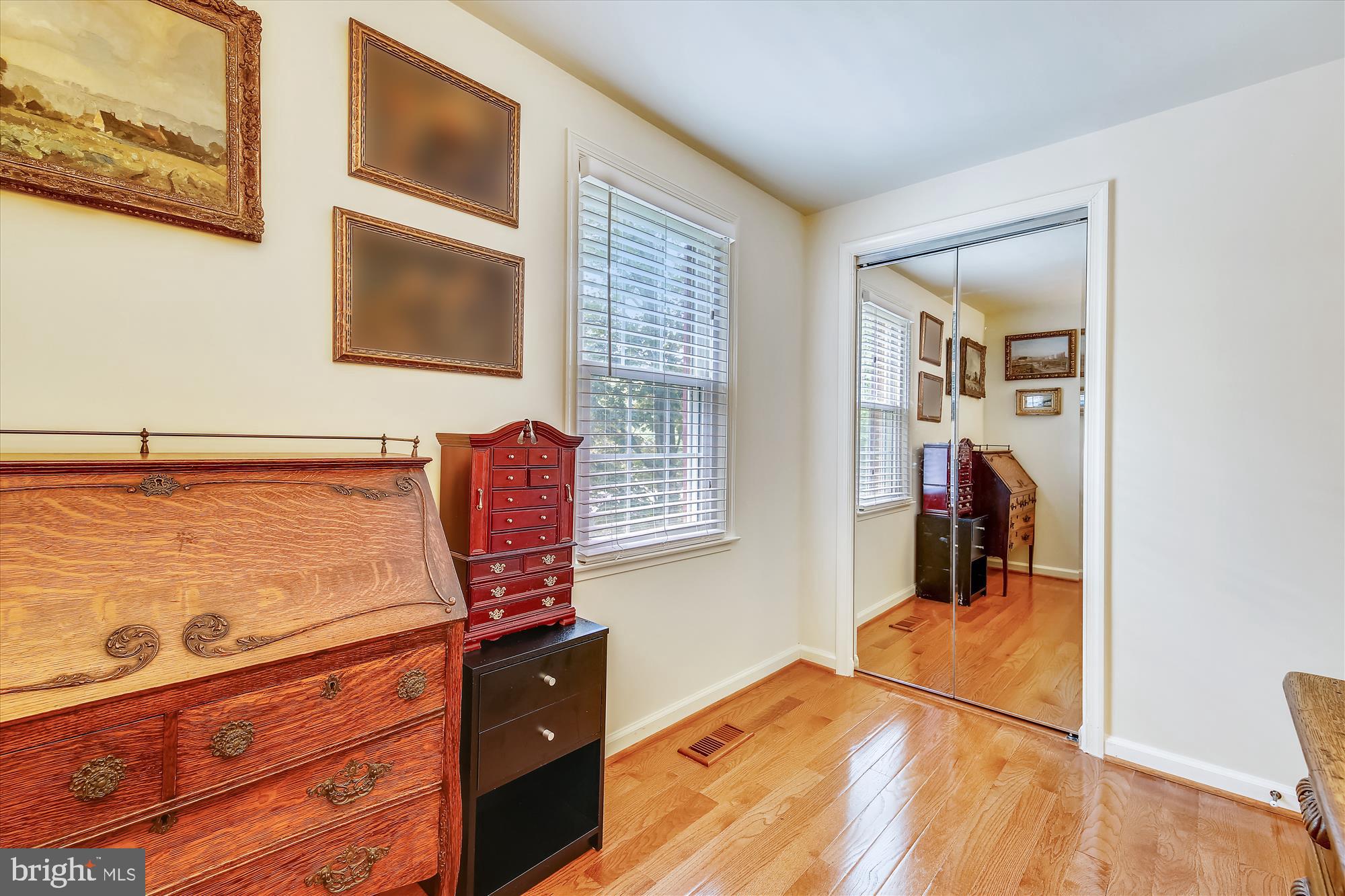 FALLSREACH - Residential Lease