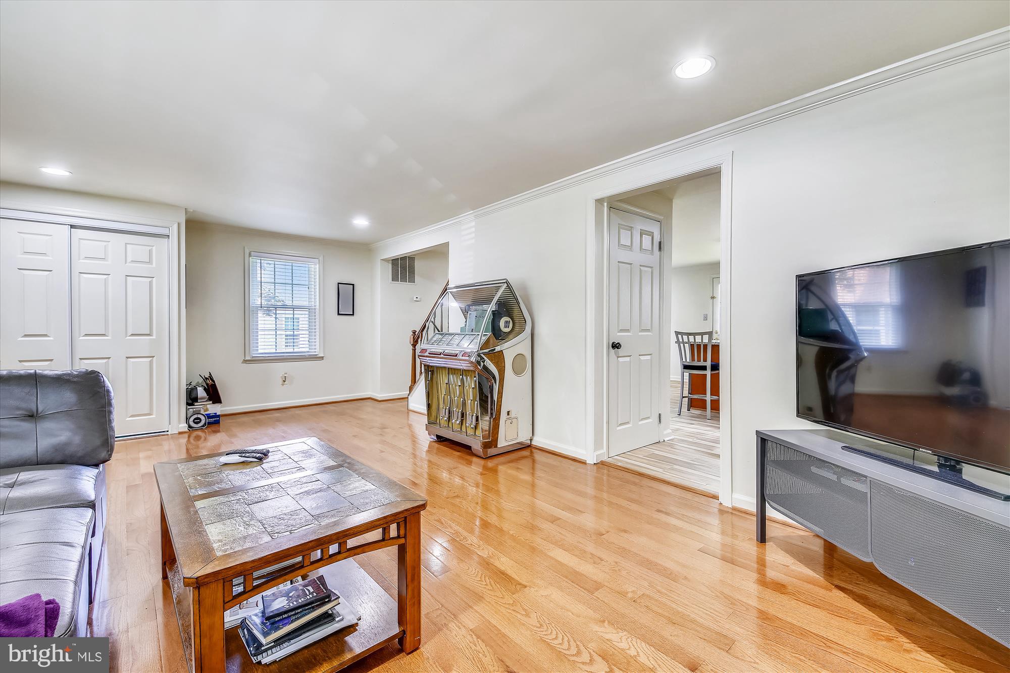 FALLSREACH - Residential Lease