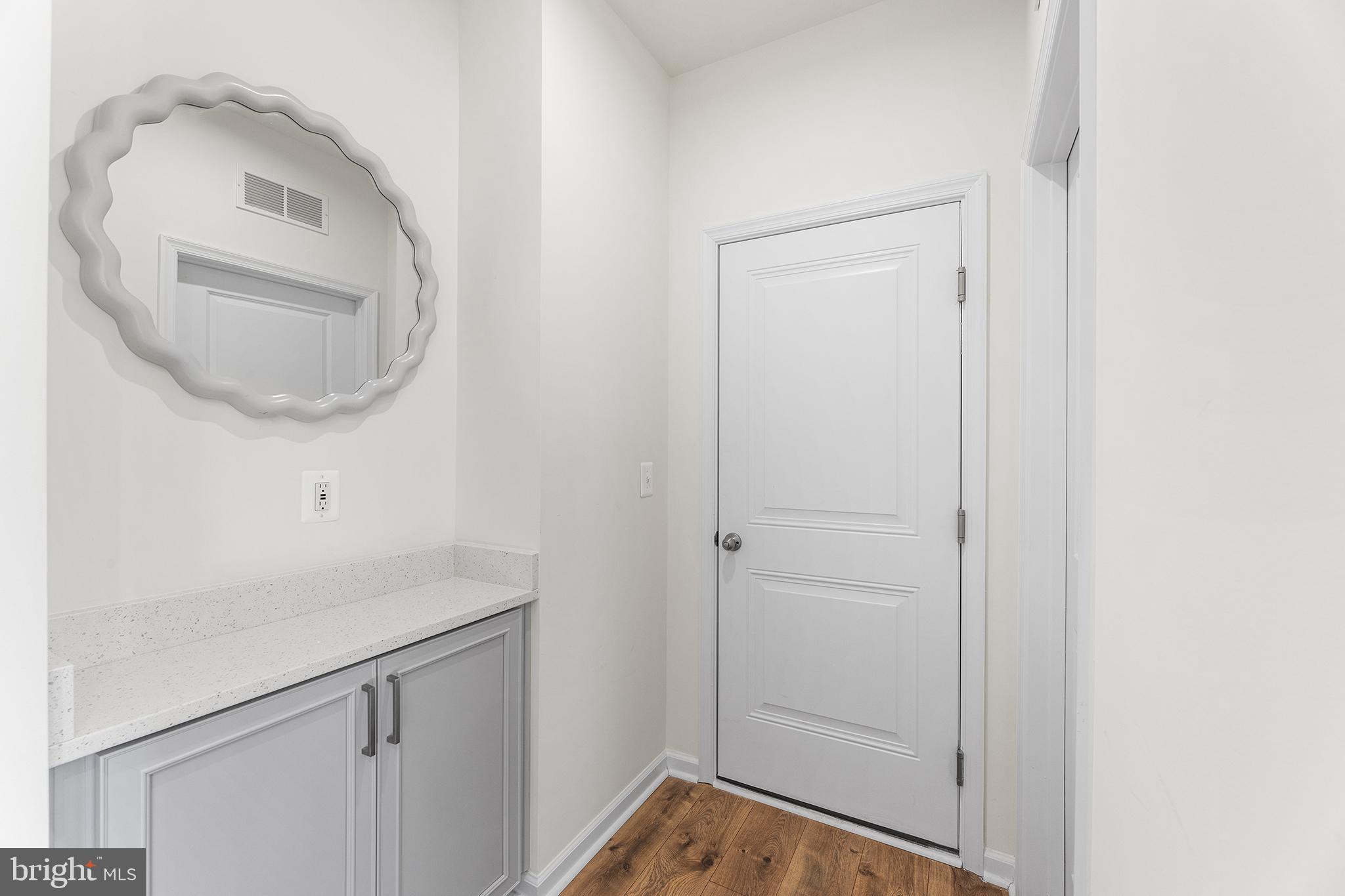 SILVER WOODS - Residential