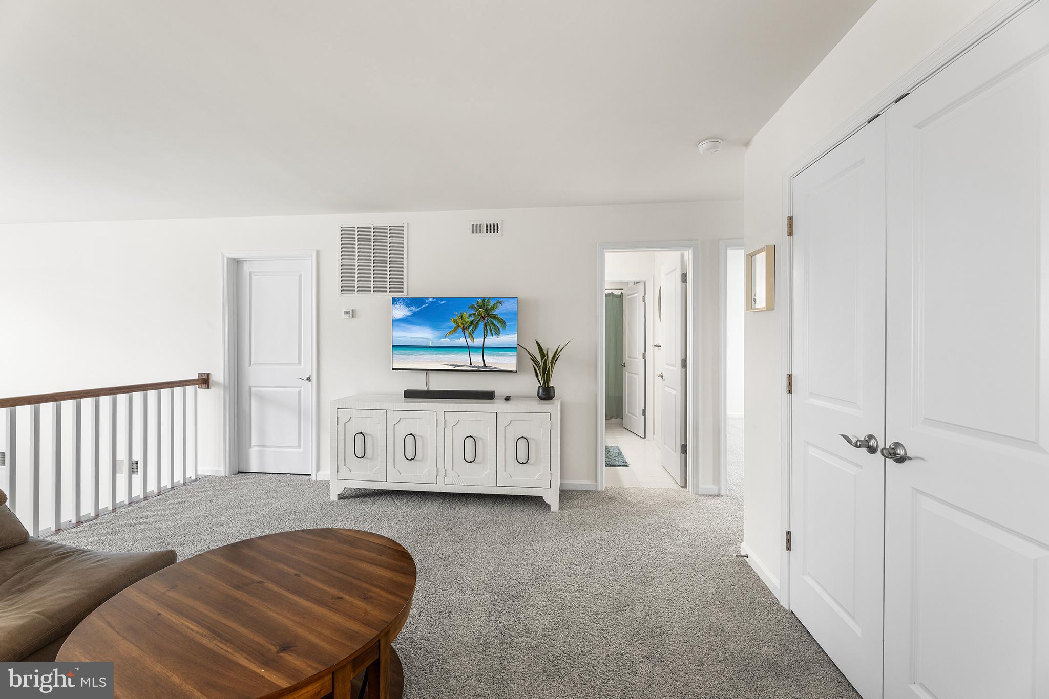 SILVER WOODS - Residential