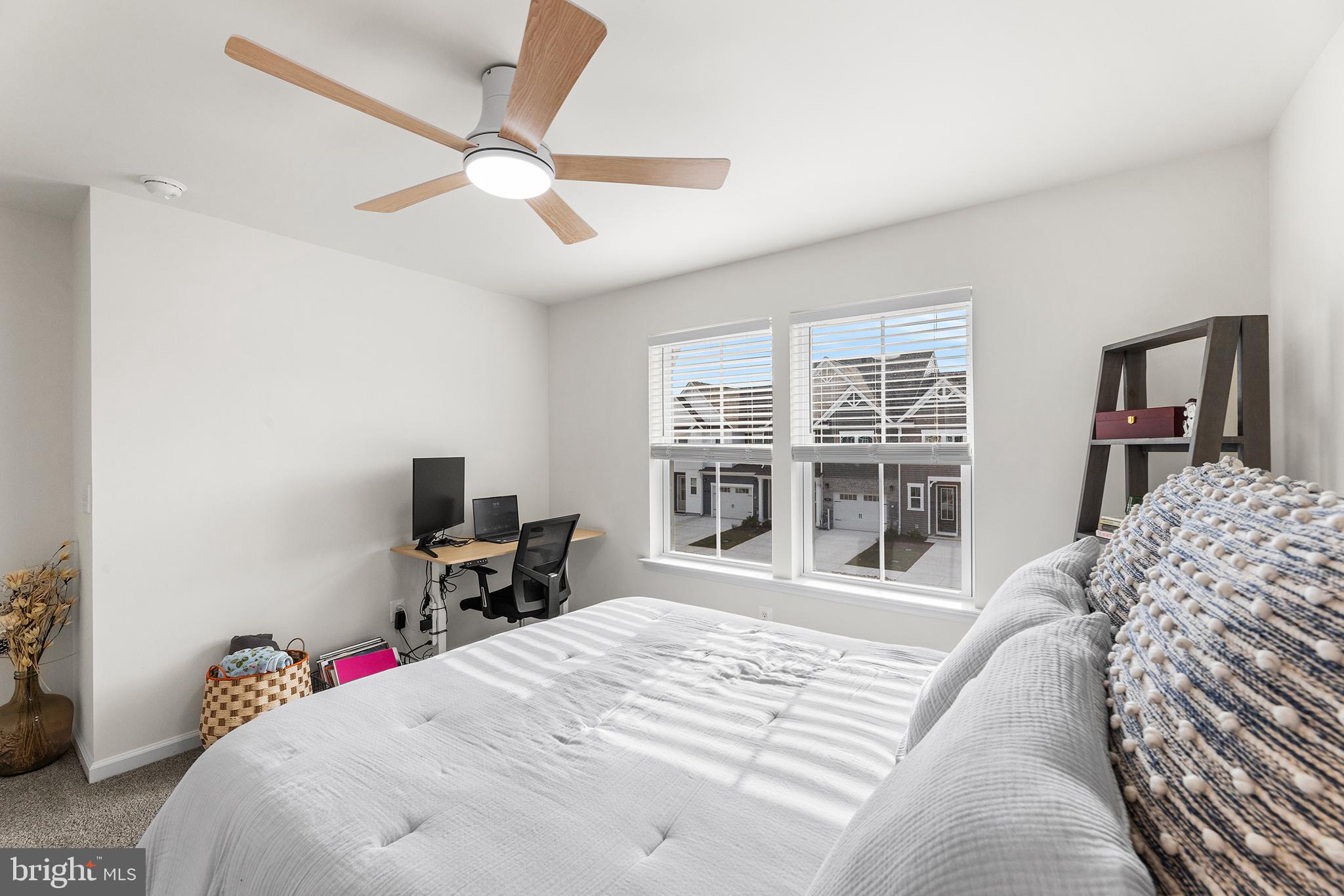 SILVER WOODS - Residential