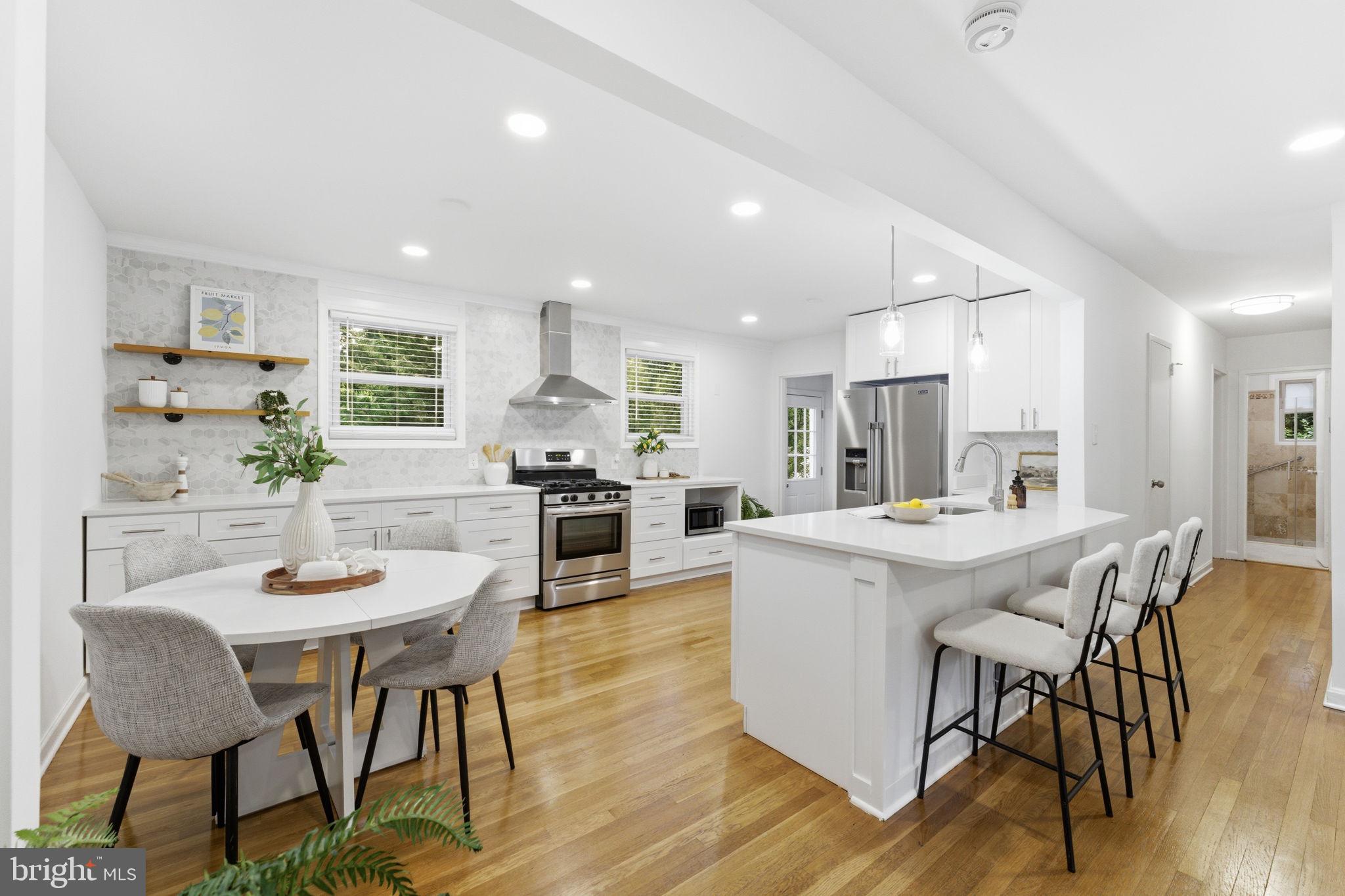 10811 TENBROOK COURT