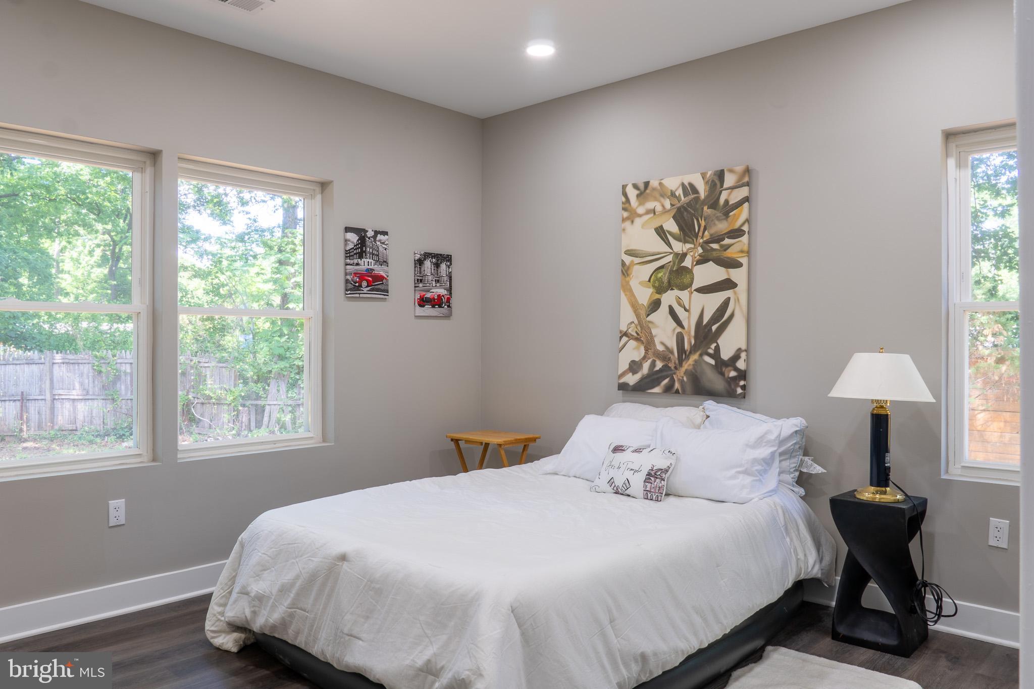 HYNESBORO PARK - Residential