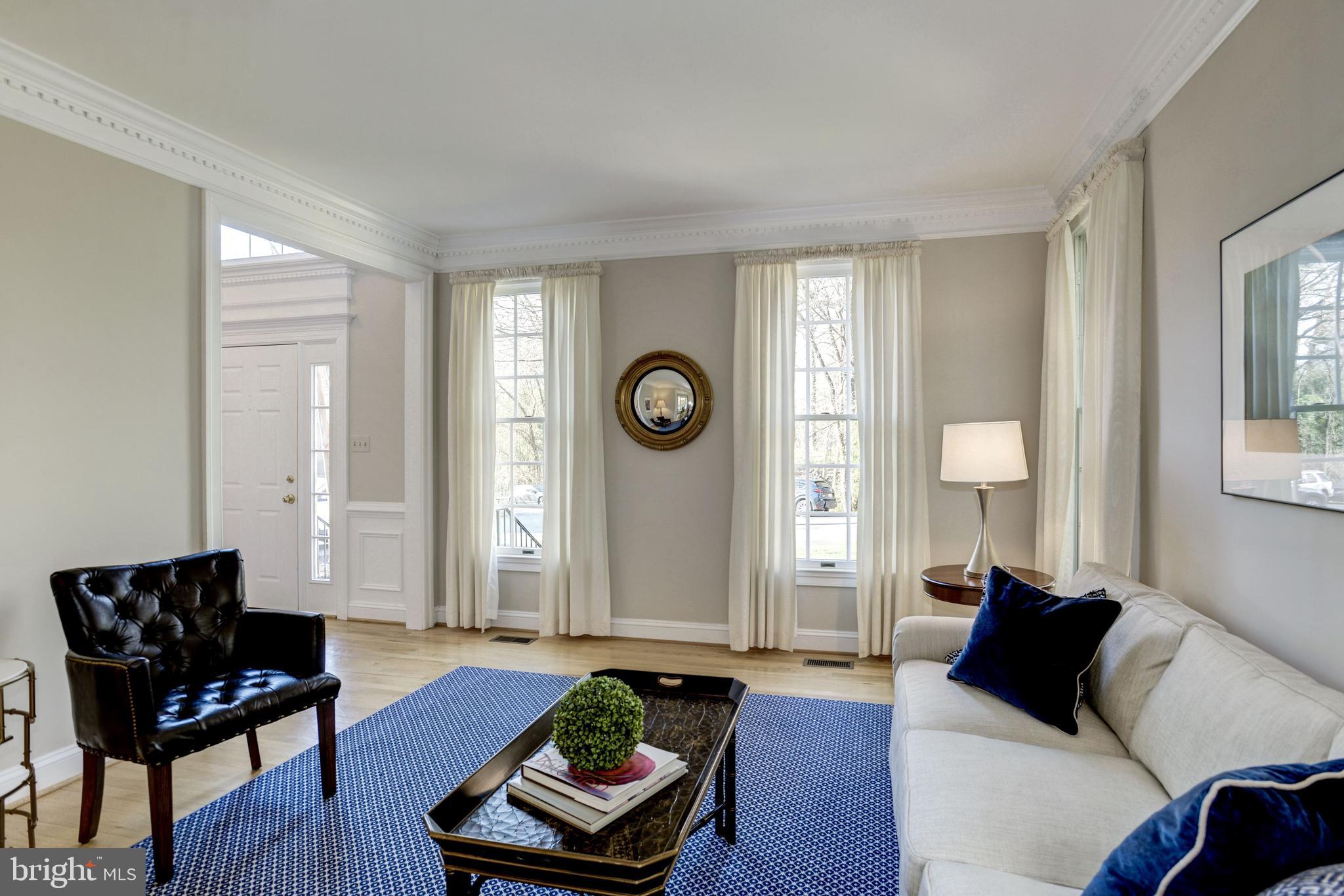 RIVER FALLS - Residential