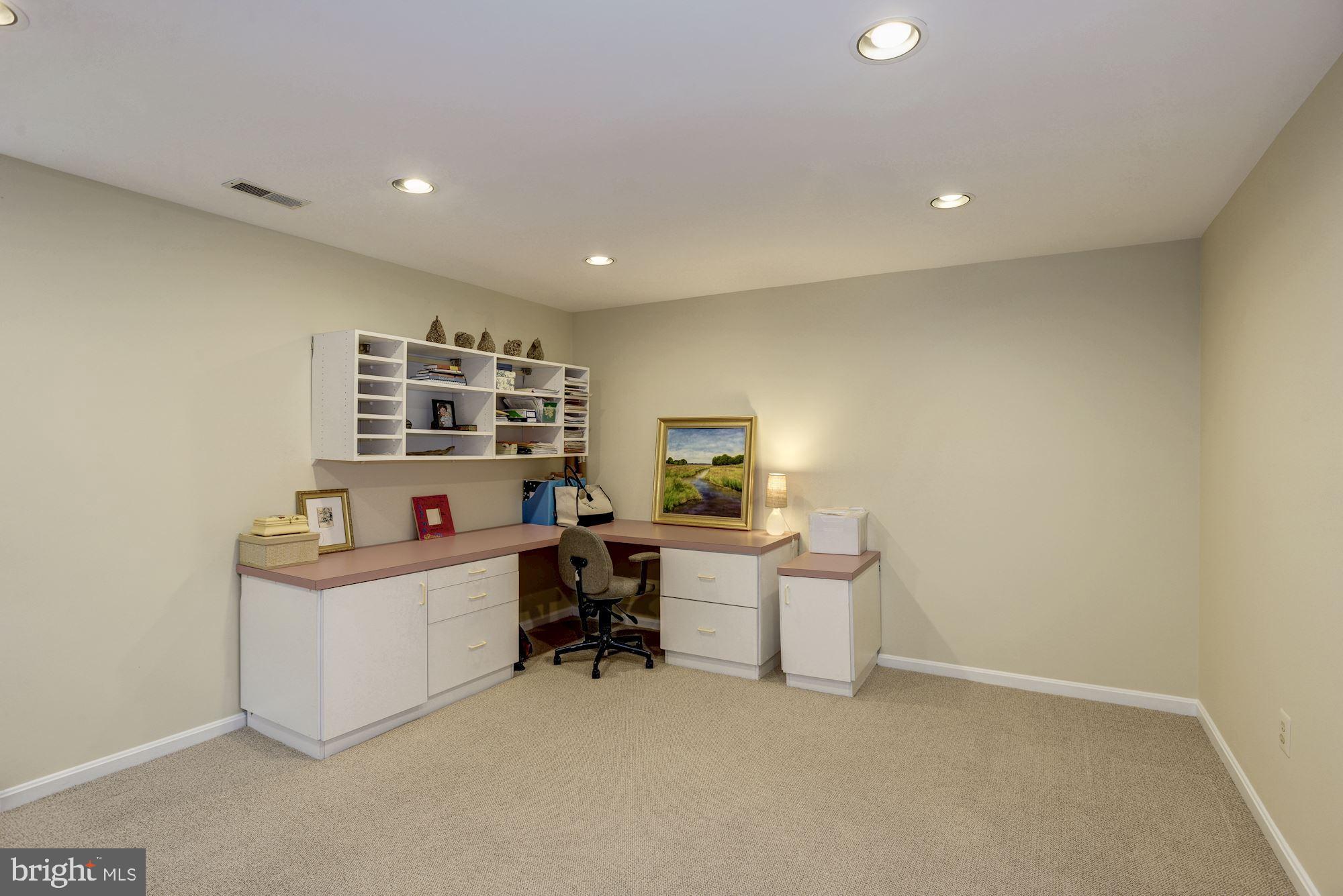 RIVER FALLS - Residential