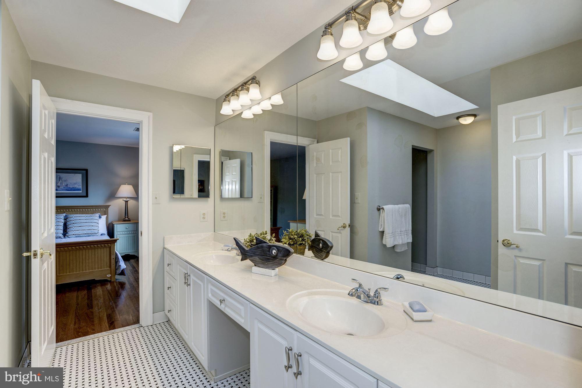 RIVER FALLS - Residential