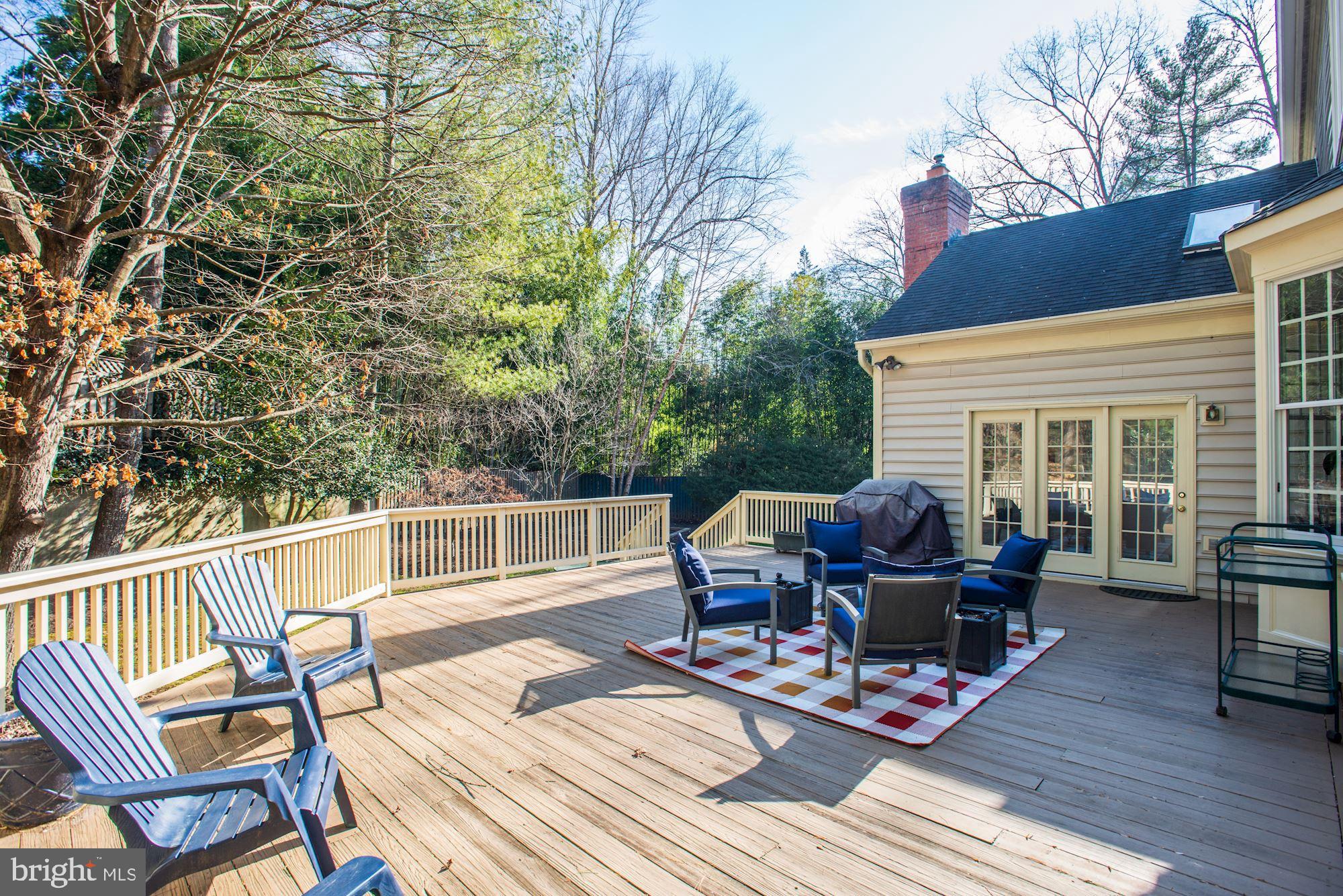 RIVER FALLS - Residential