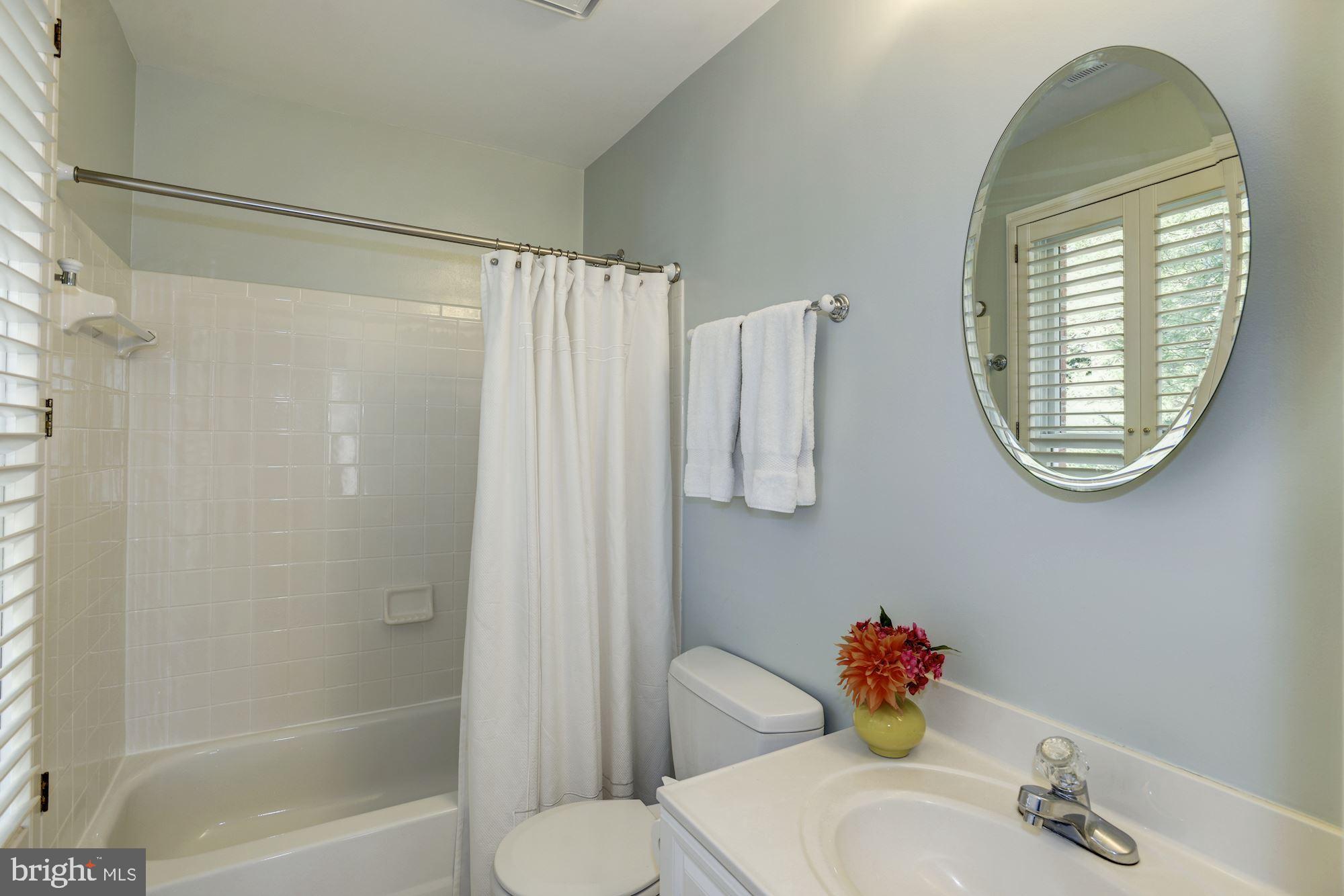 RIVER FALLS - Residential