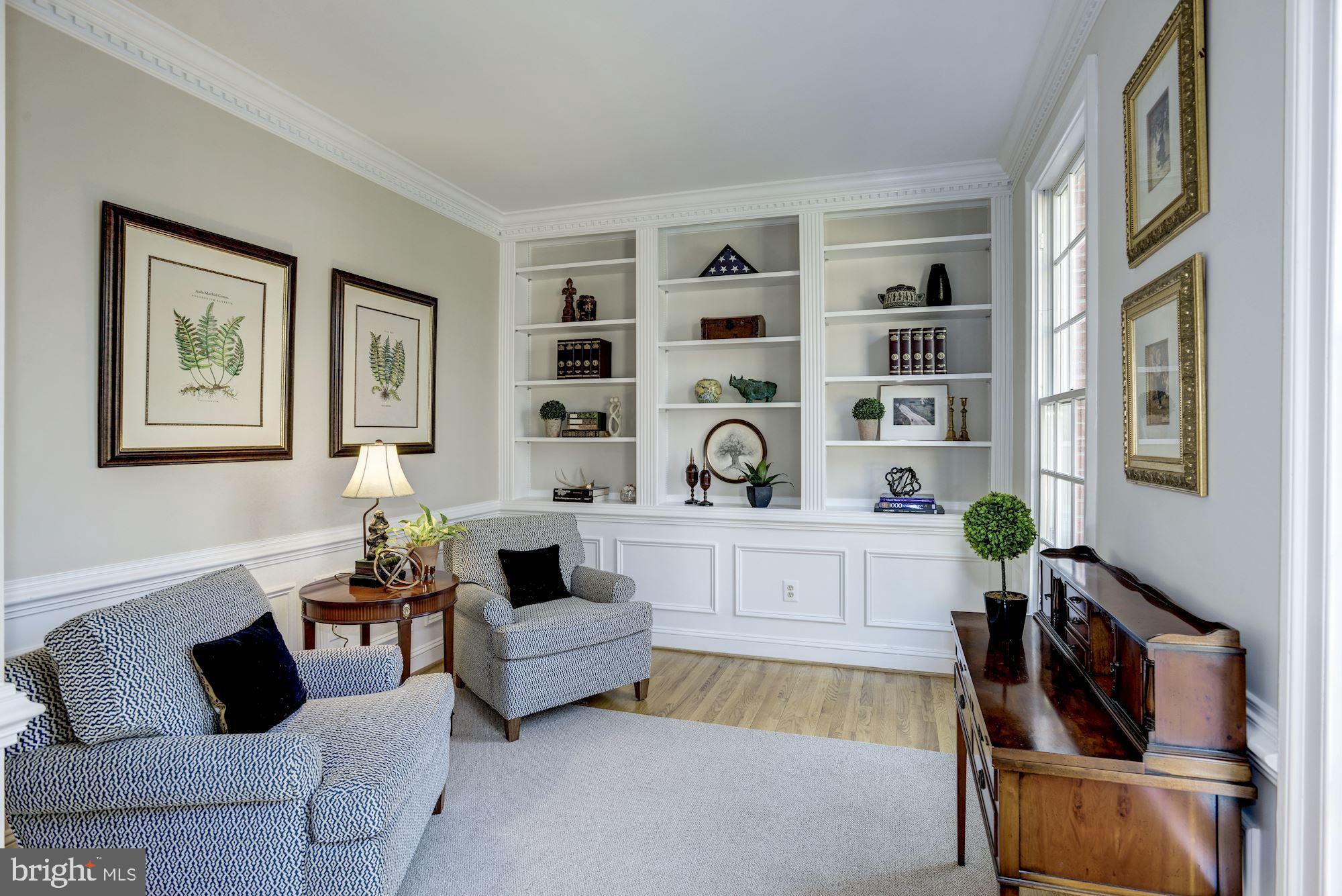 RIVER FALLS - Residential