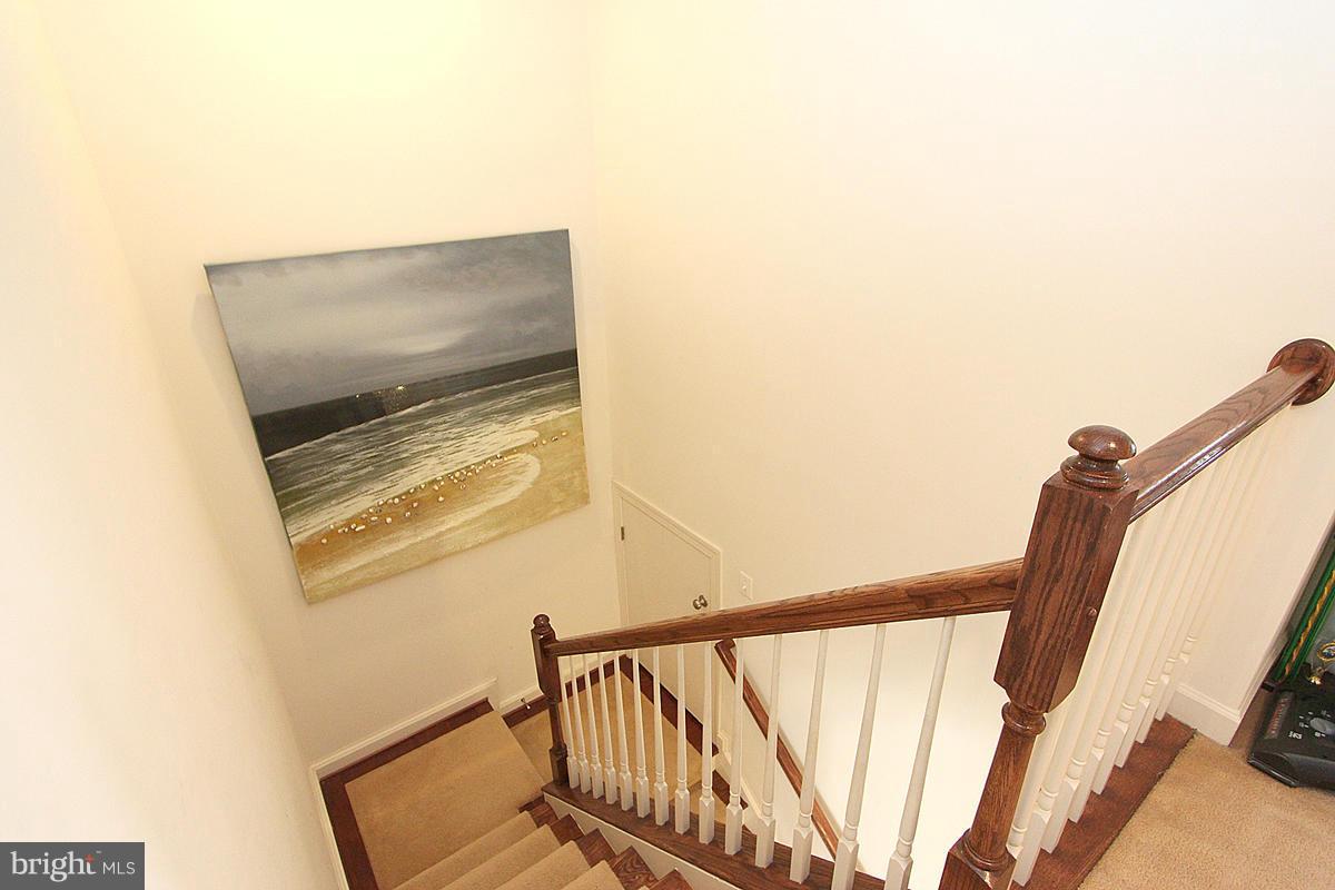 WAVERLY WOODS - Residential Lease