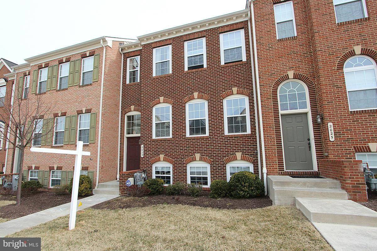 WAVERLY WOODS - Residential Lease