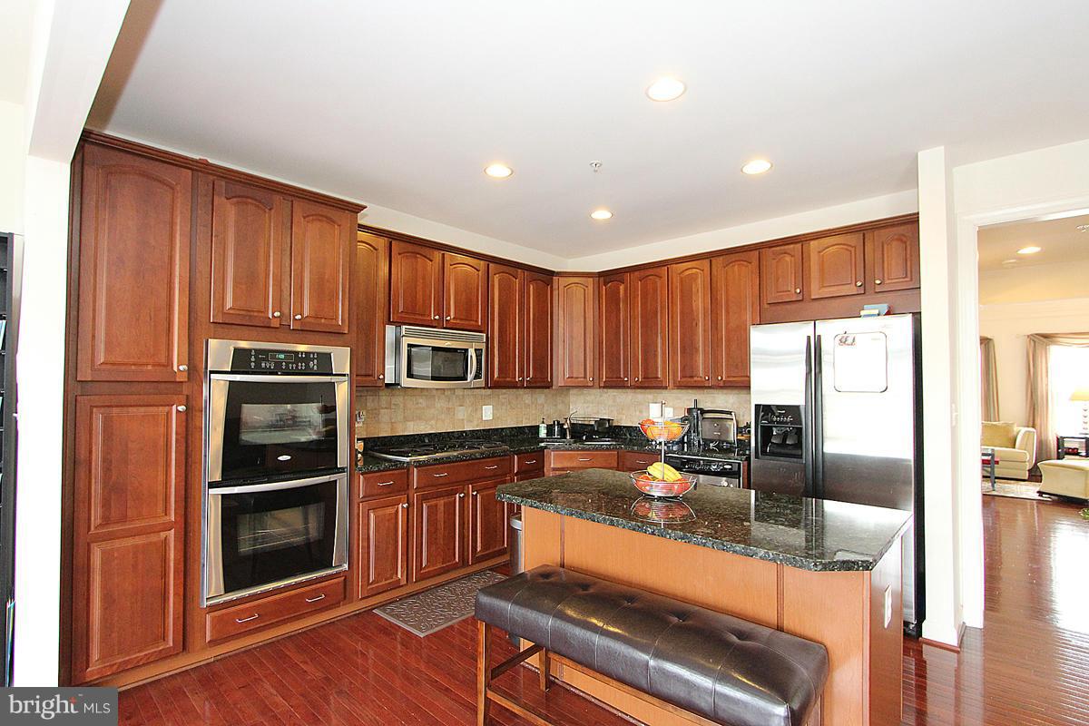 WAVERLY WOODS - Residential Lease