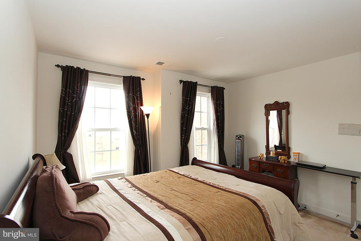 WAVERLY WOODS - Residential Lease