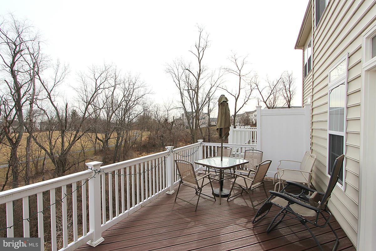 WAVERLY WOODS - Residential Lease