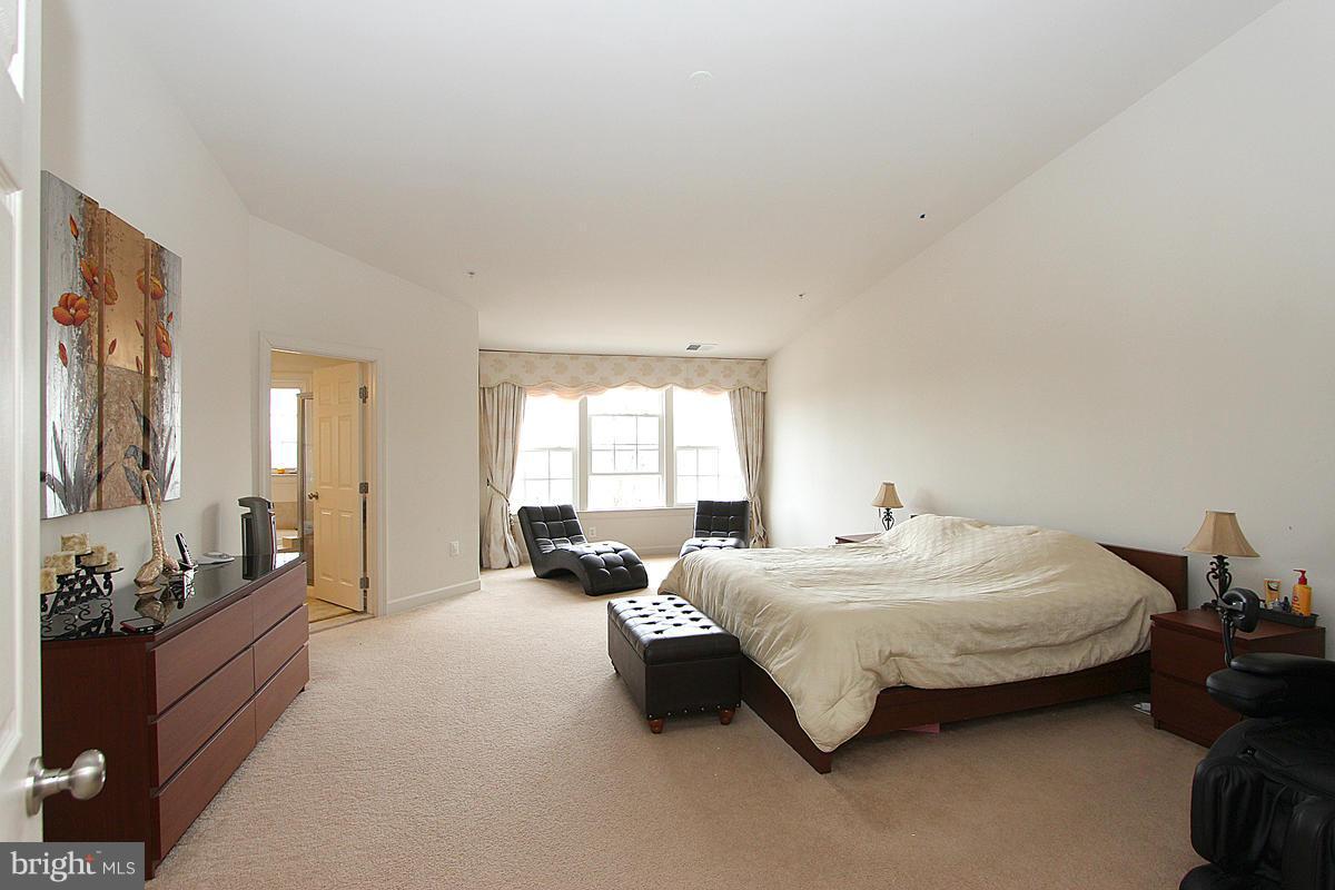 WAVERLY WOODS - Residential Lease