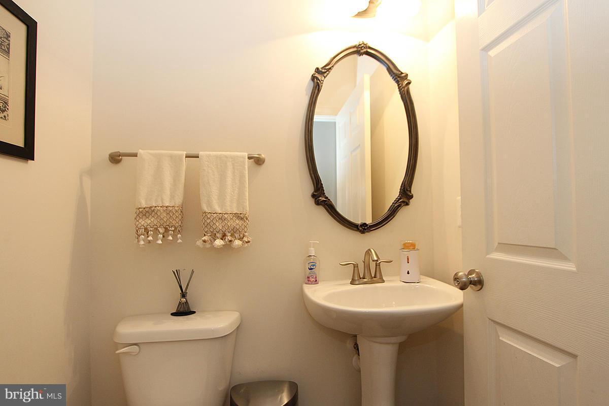 WAVERLY WOODS - Residential Lease