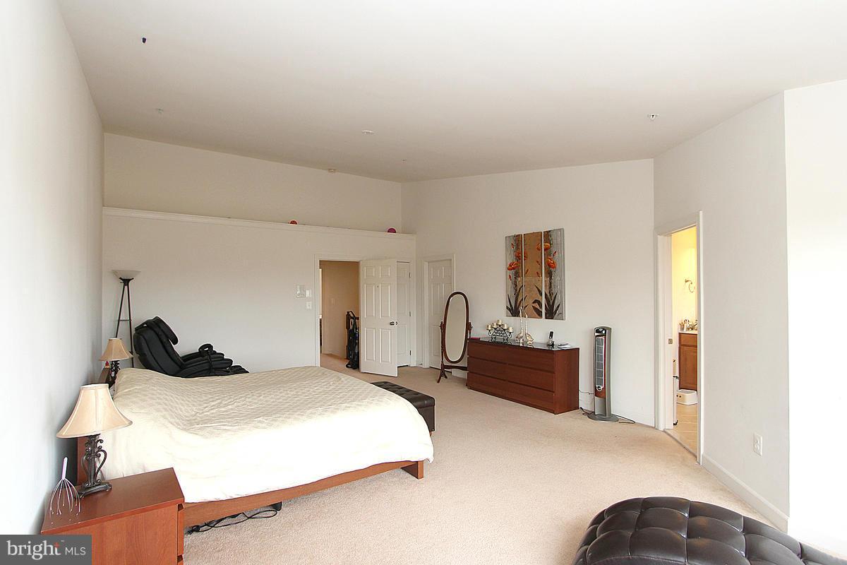 WAVERLY WOODS - Residential Lease