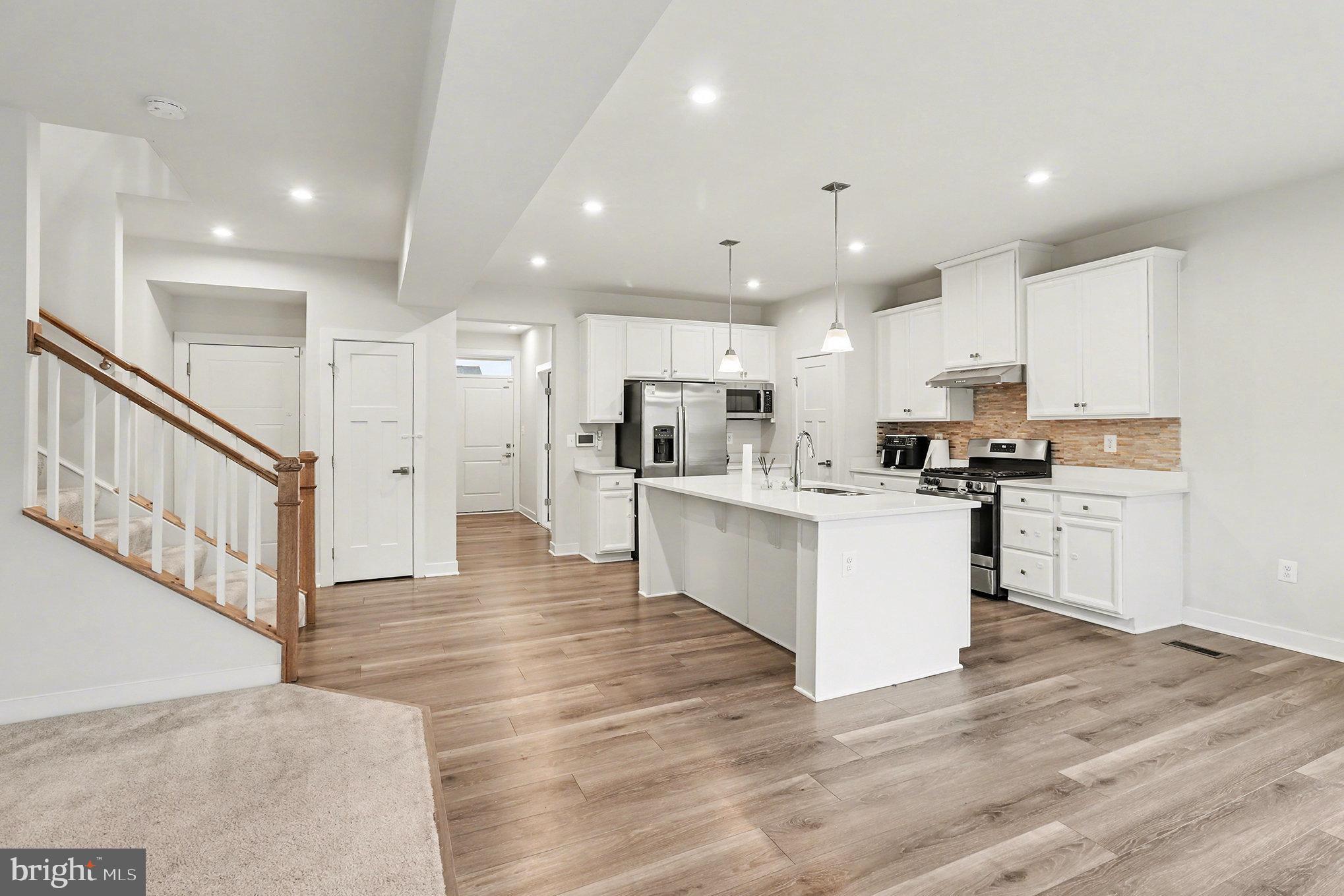 RAPPAHANNOCK LANDING - Residential Lease