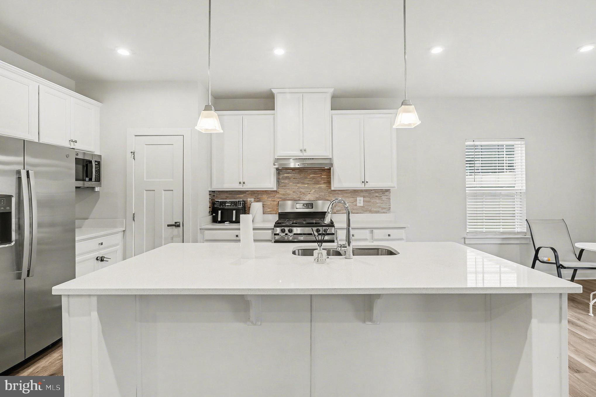 RAPPAHANNOCK LANDING - Residential Lease