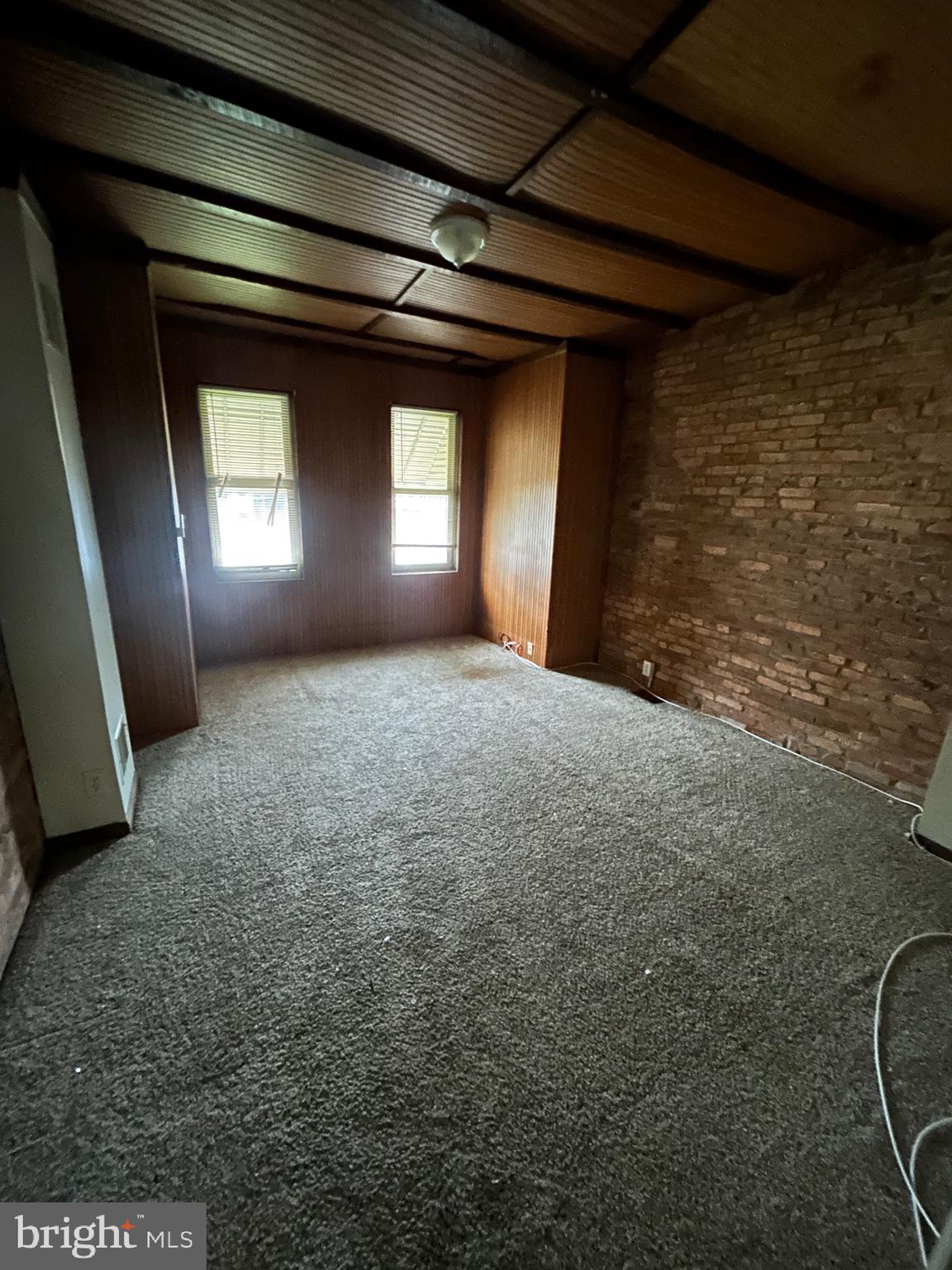 MILL HILL - Residential