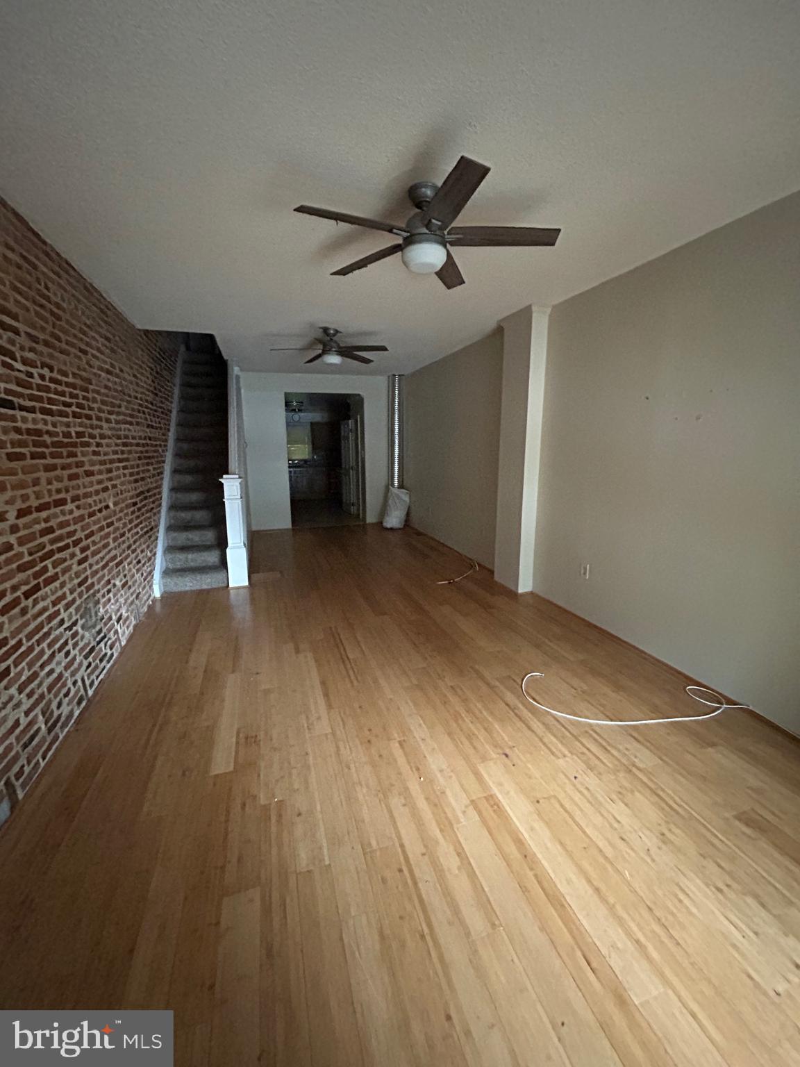 MILL HILL - Residential