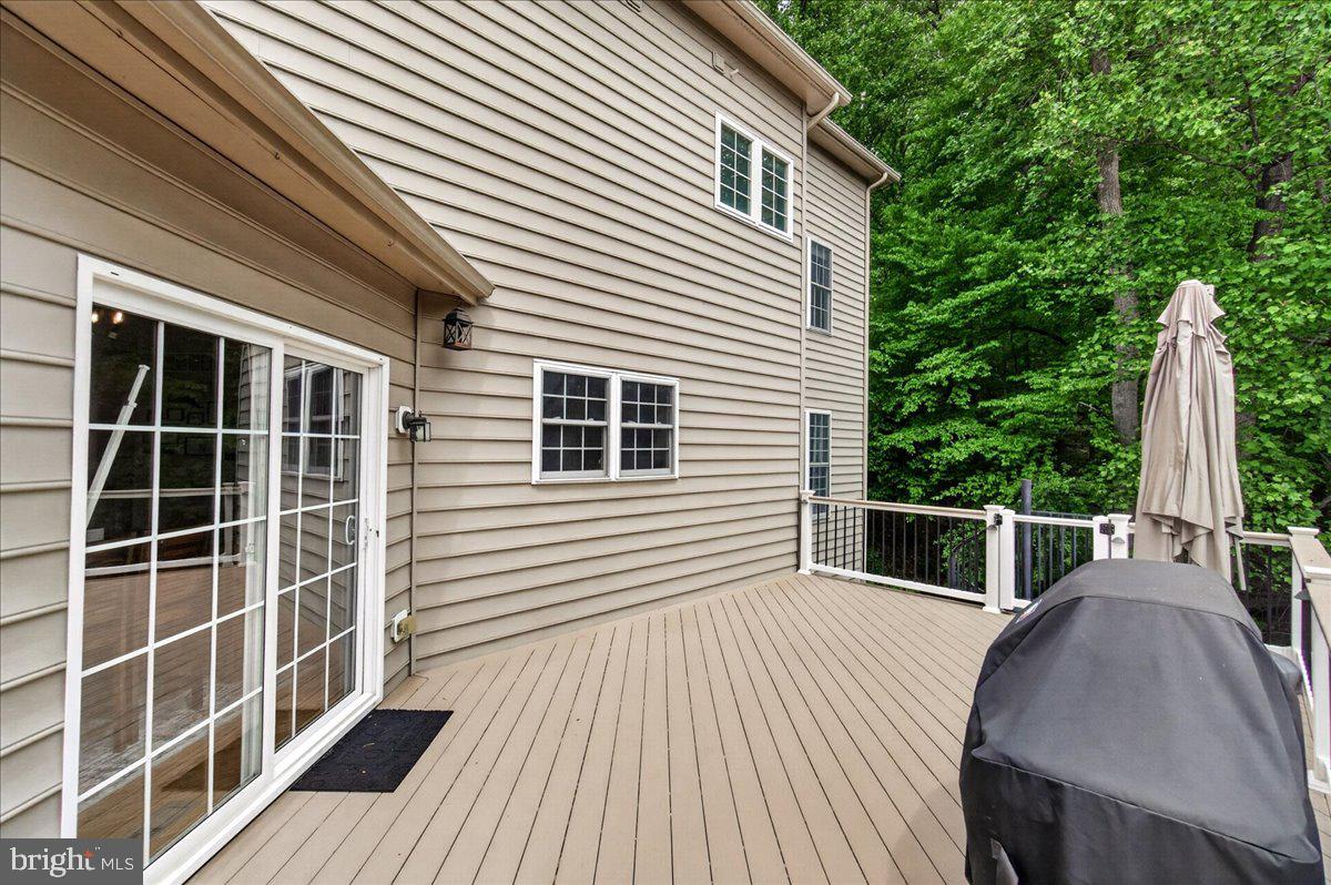 WOODRIDGE AT LAKE LINGANORE - Residential