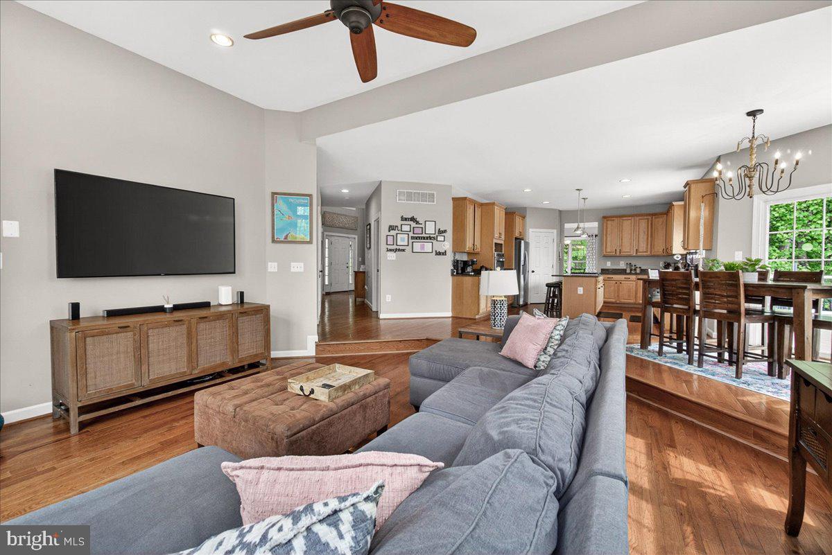 WOODRIDGE AT LAKE LINGANORE - Residential