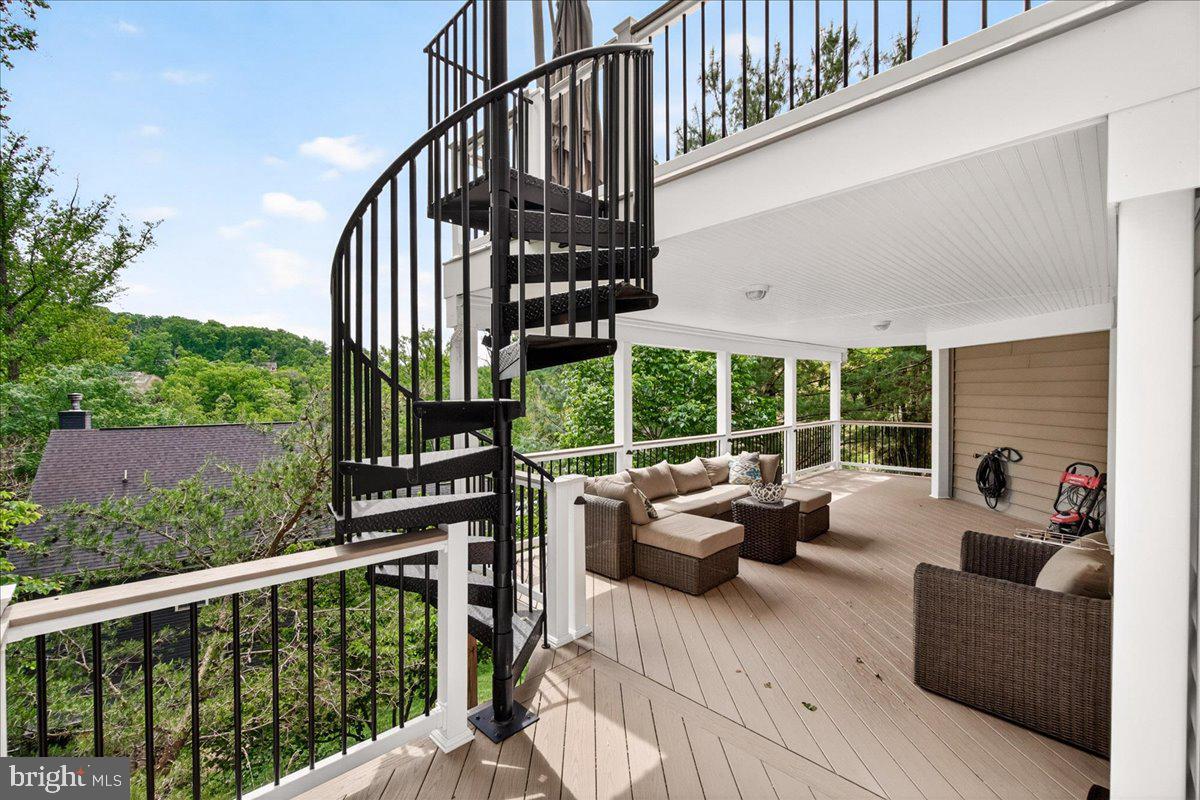 WOODRIDGE AT LAKE LINGANORE - Residential