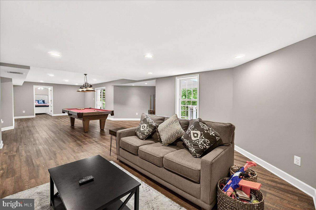 WOODRIDGE AT LAKE LINGANORE - Residential