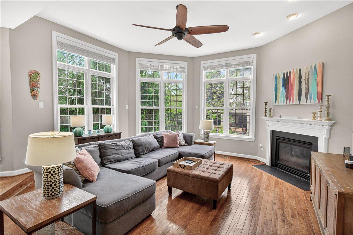 WOODRIDGE AT LAKE LINGANORE - Residential