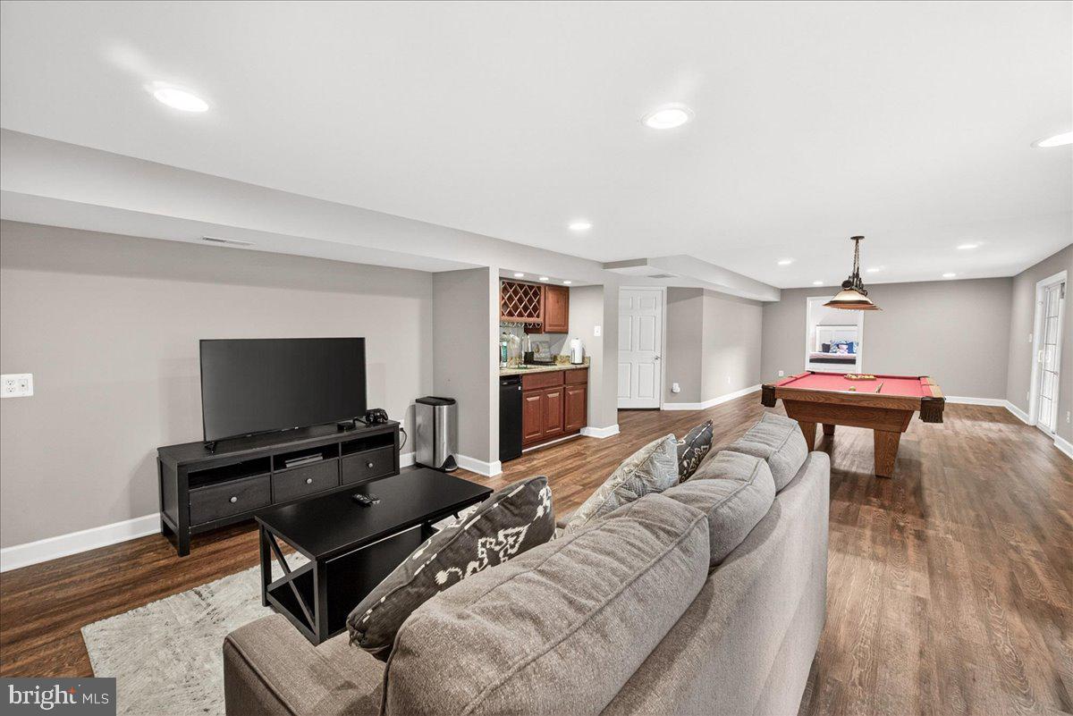 WOODRIDGE AT LAKE LINGANORE - Residential