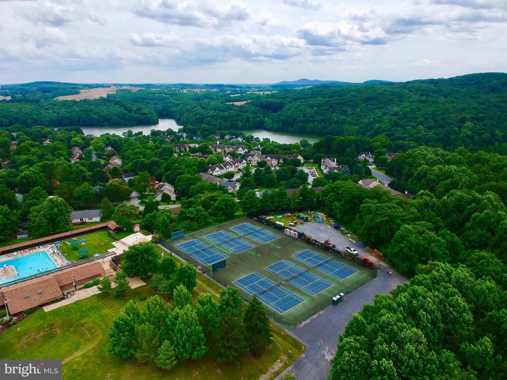 WOODRIDGE AT LAKE LINGANORE - Residential