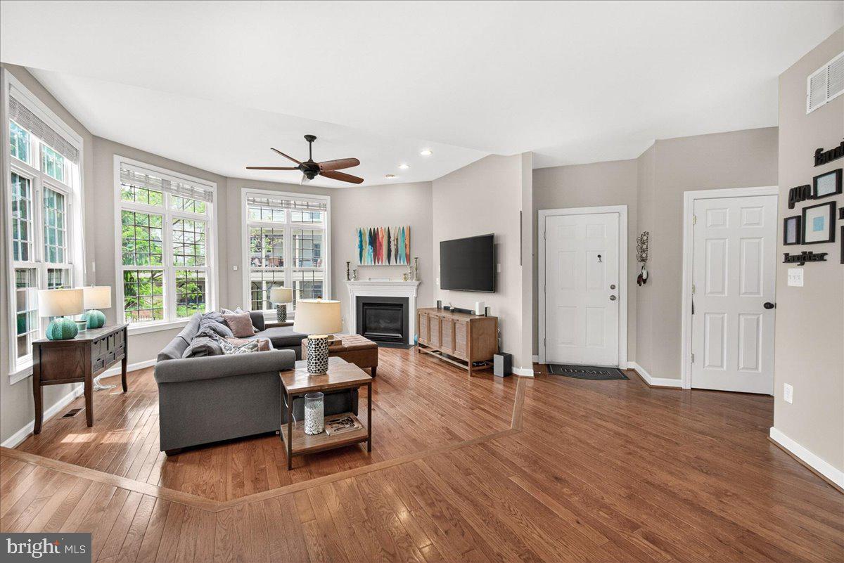 WOODRIDGE AT LAKE LINGANORE - Residential