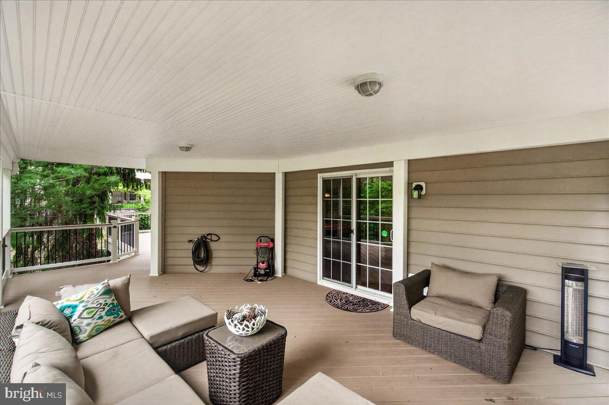 WOODRIDGE AT LAKE LINGANORE - Residential