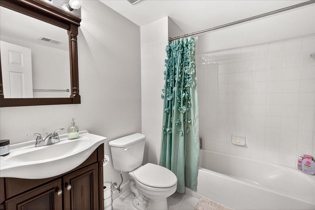 WOODRIDGE AT LAKE LINGANORE - Residential