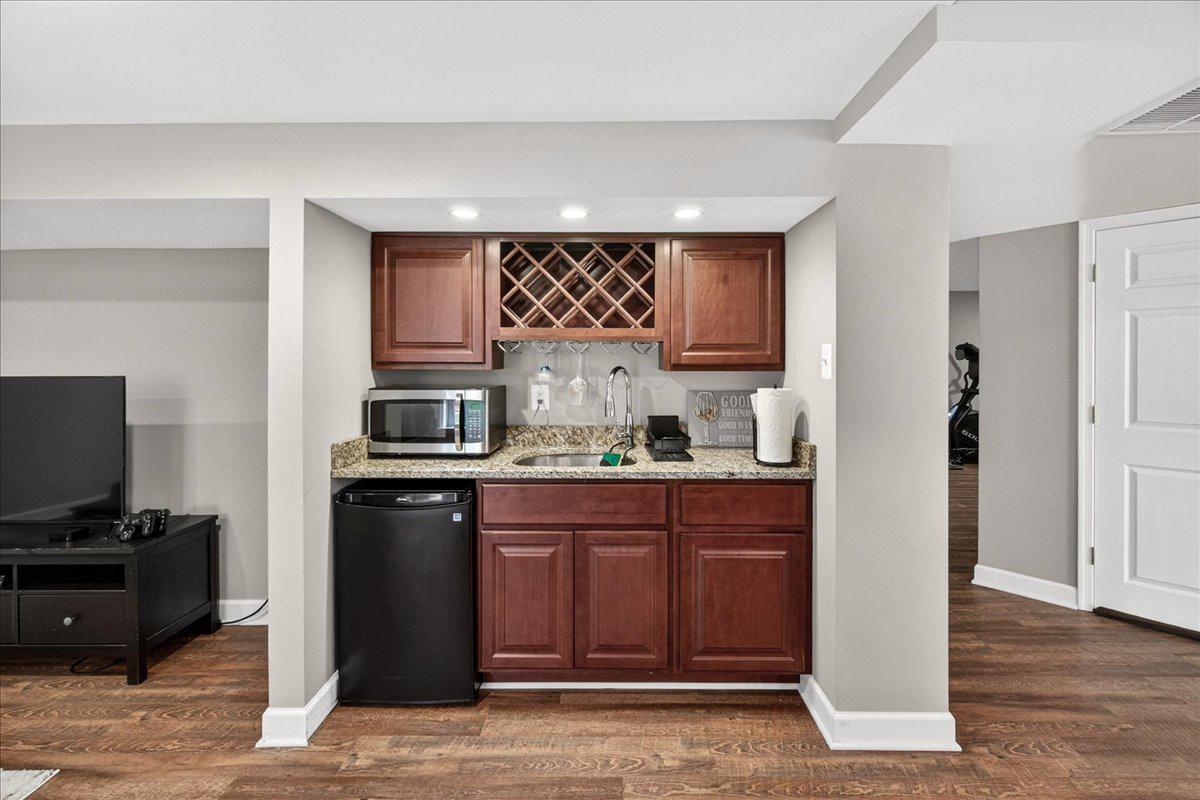 WOODRIDGE AT LAKE LINGANORE - Residential