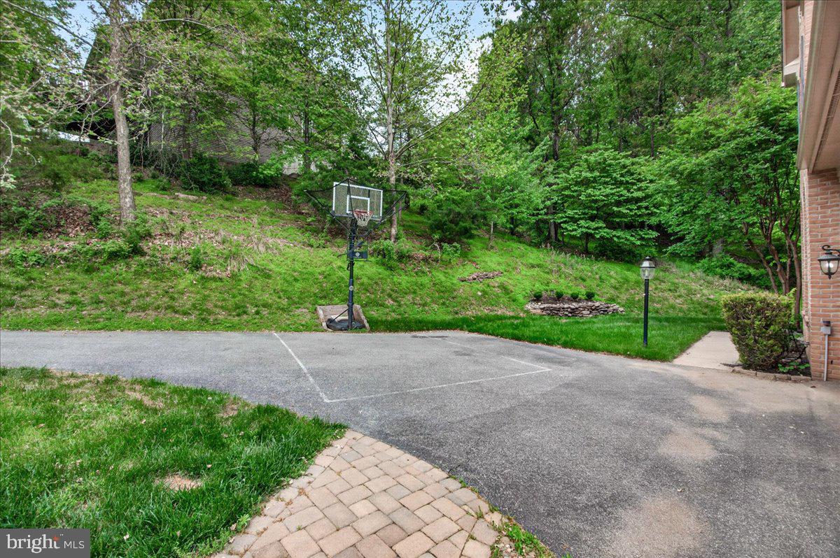 WOODRIDGE AT LAKE LINGANORE - Residential