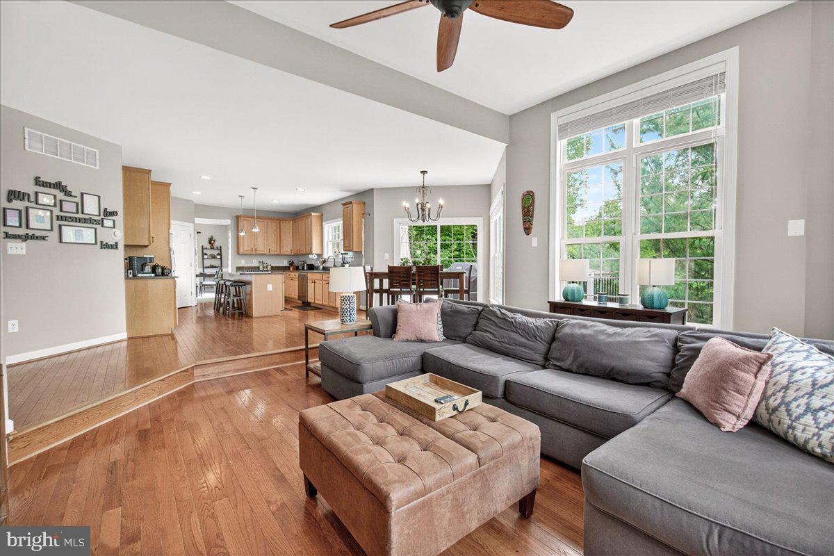 WOODRIDGE AT LAKE LINGANORE - Residential
