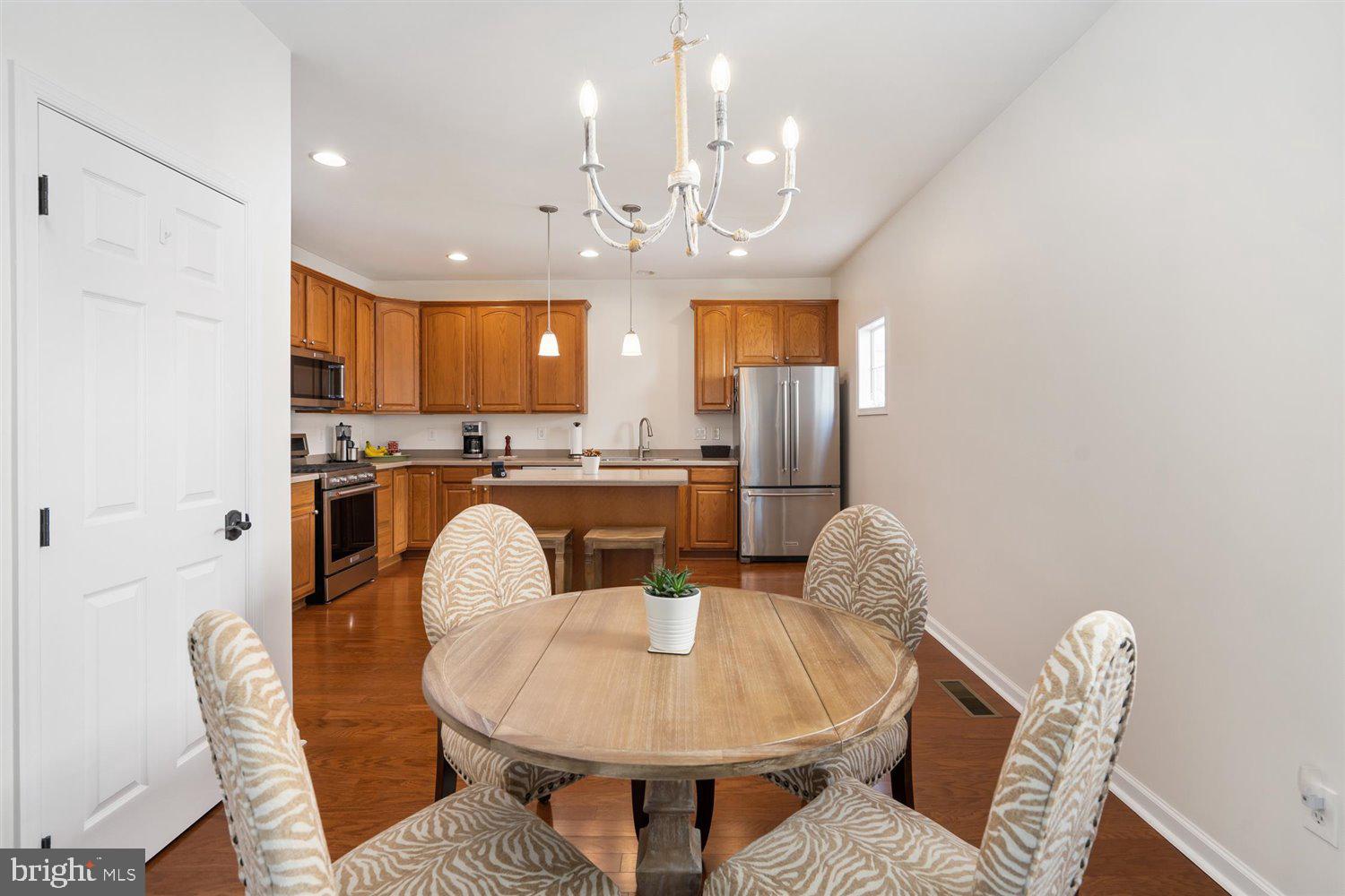 FALLSTON CROSSING - Residential