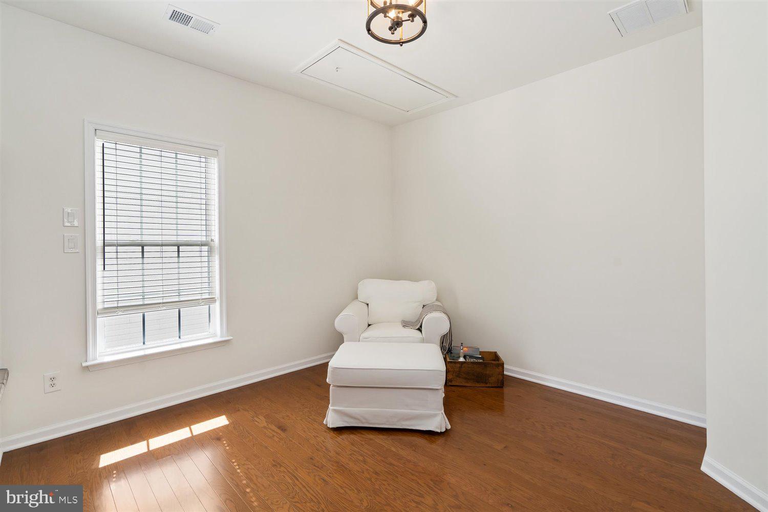 FALLSTON CROSSING - Residential