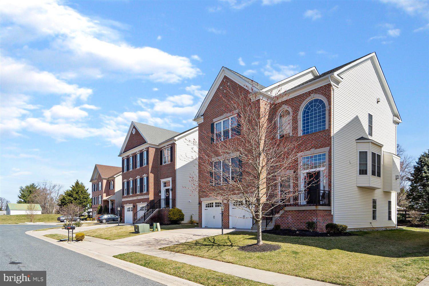 FALLSTON CROSSING - Residential