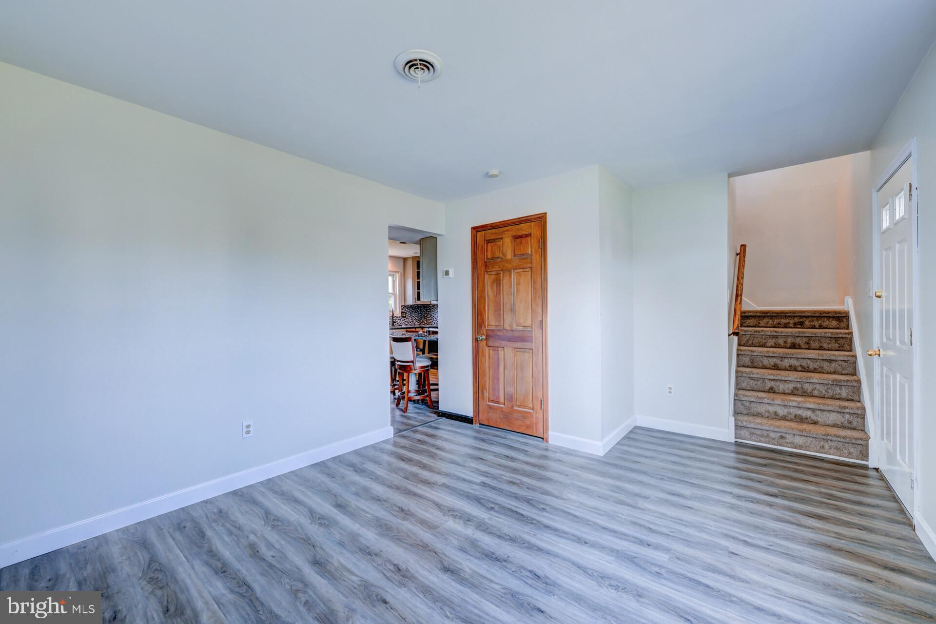 SALEM POINT - Residential